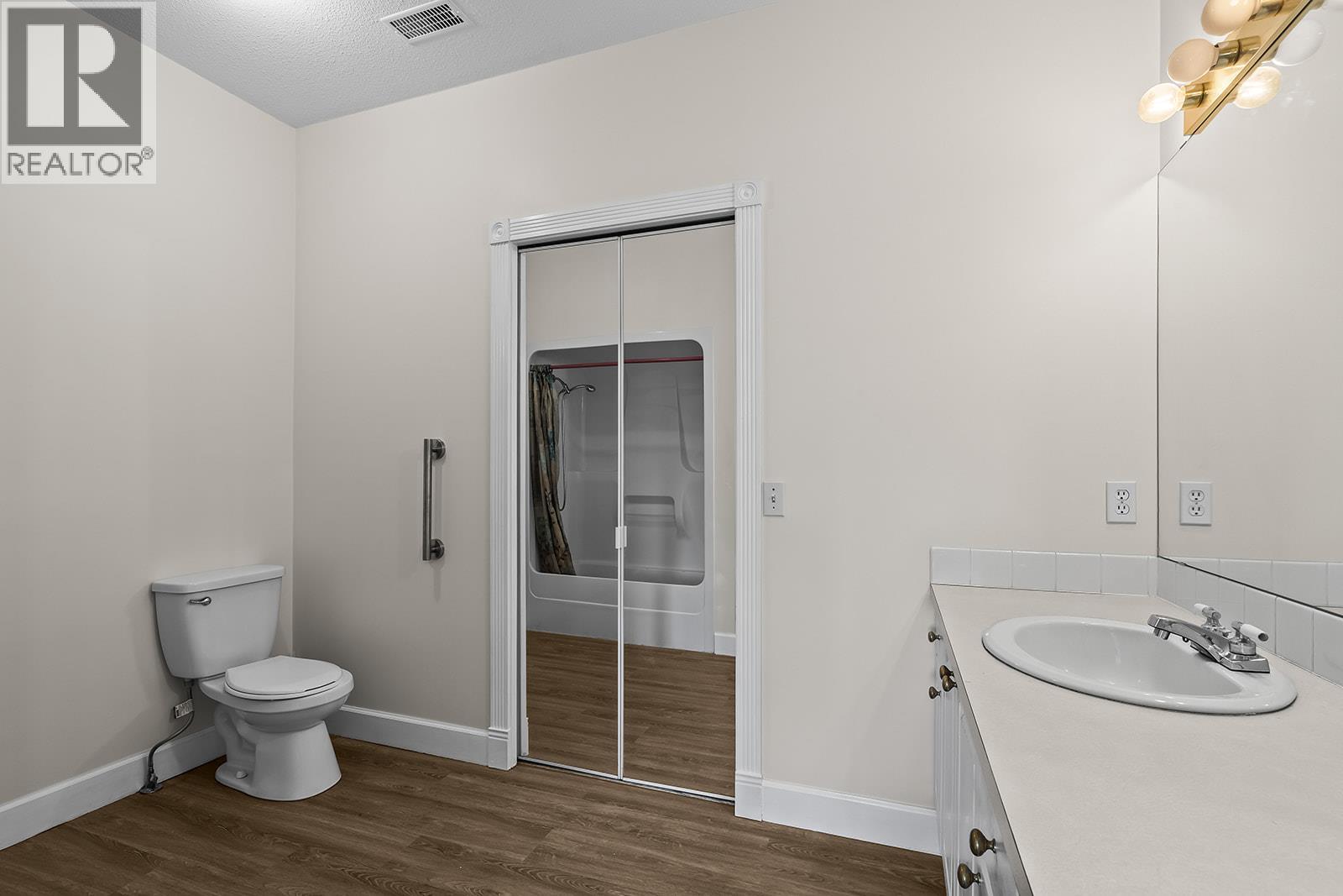 203 1940 Richter Street, Kelowna