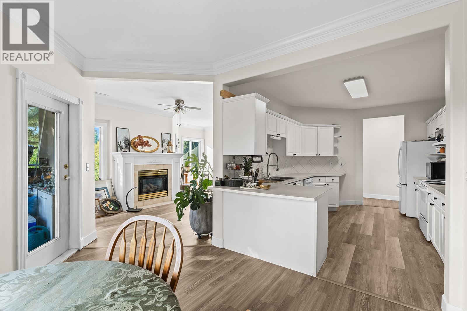 203 1940 Richter Street, Kelowna