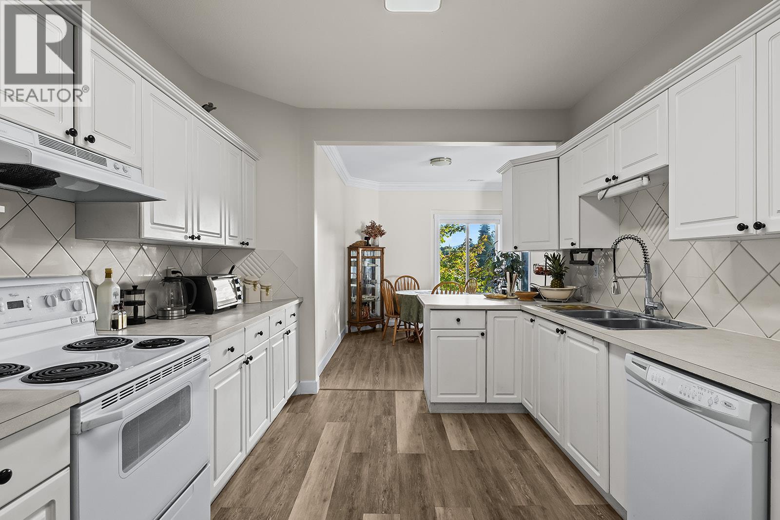 203 1940 Richter Street, Kelowna