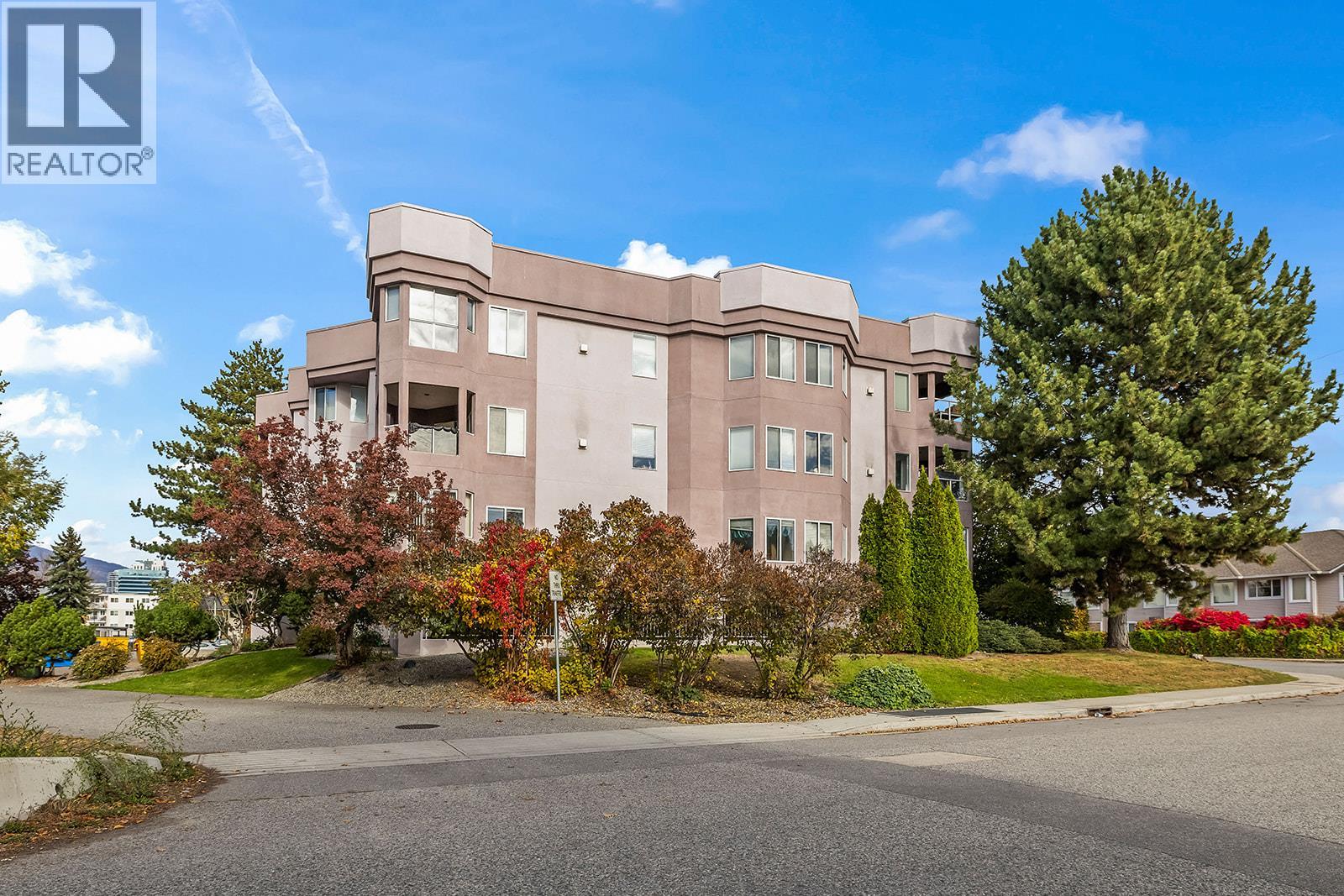 203 1940 Richter Street, Kelowna