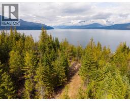 400 Lexington Avenue, Procter, BC V0G1V0 Photo 8