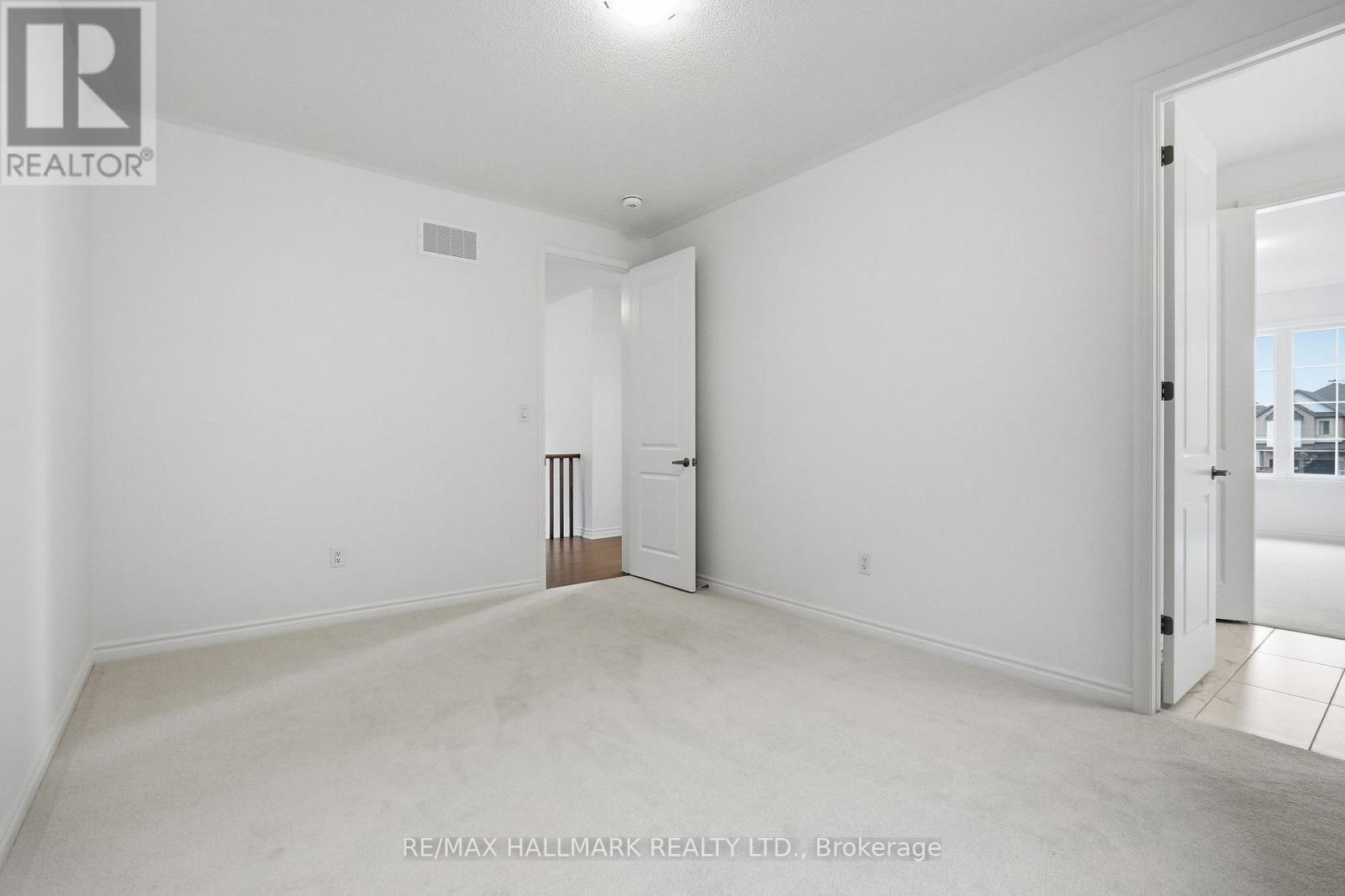 602 NEWLOVE STREET - 25