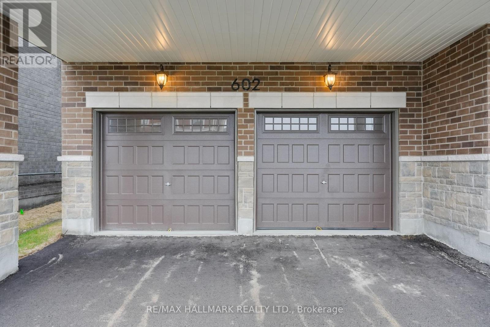 602 NEWLOVE STREET - 3