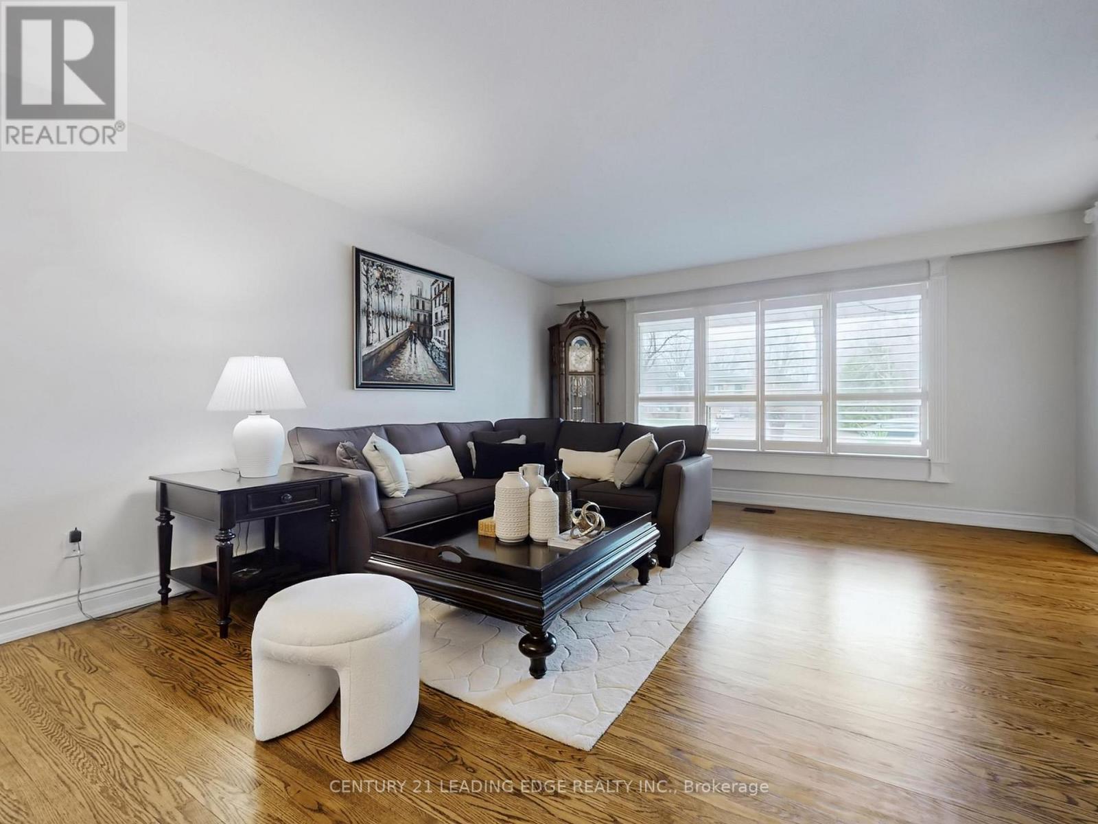 8 MINER CIRCLE - 10