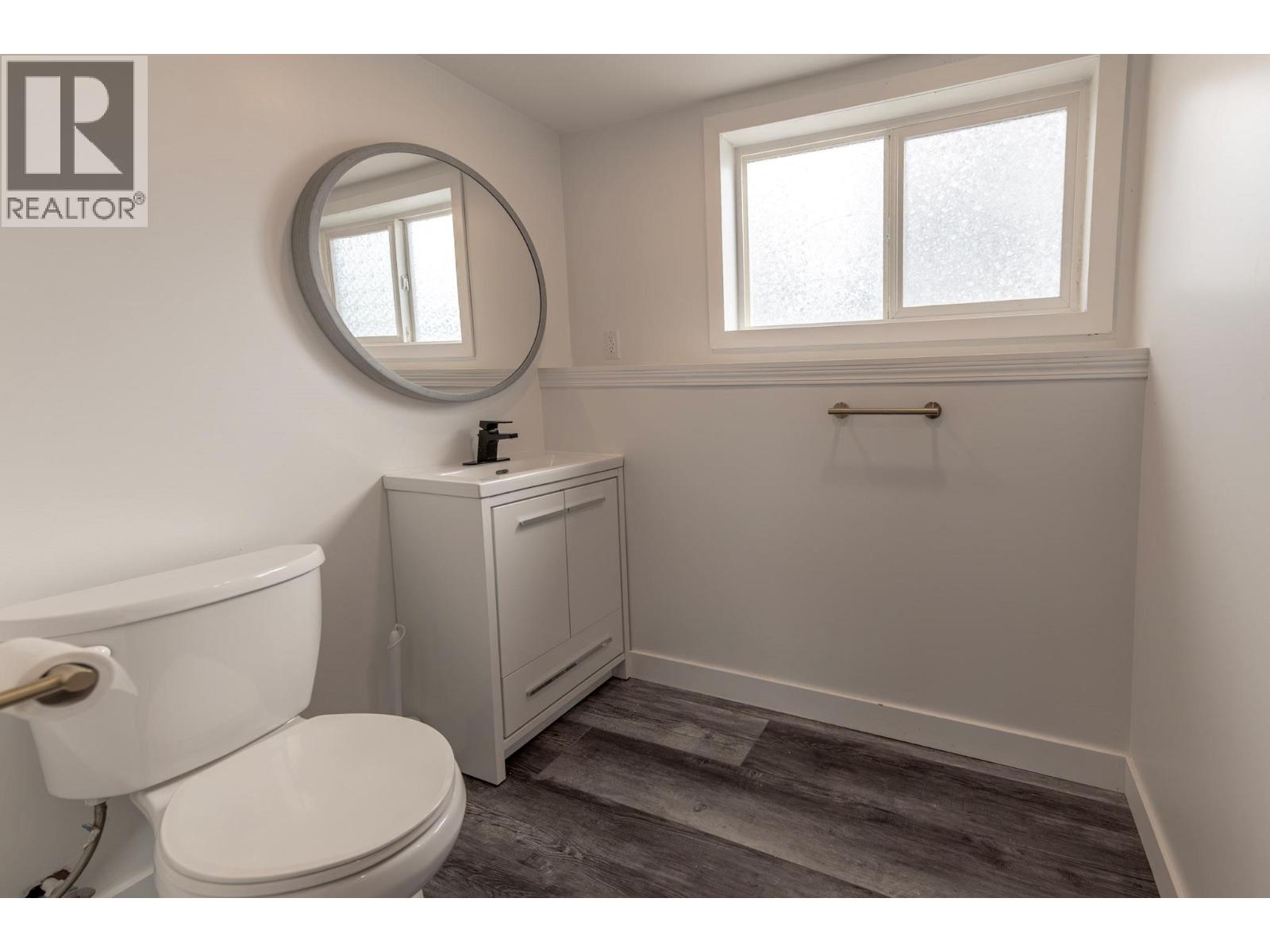 4771 BAILLIE GROHMAN Avenue, Canal Flats