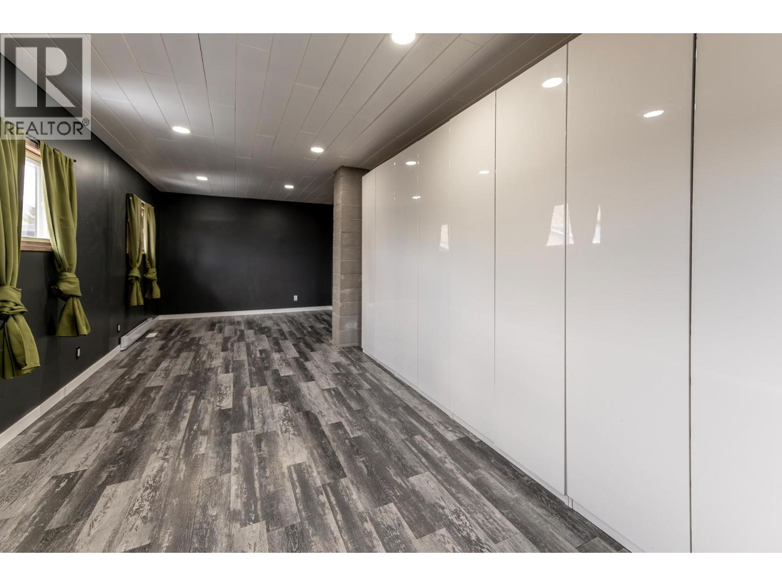 4771 BAILLIE GROHMAN Avenue, Canal Flats