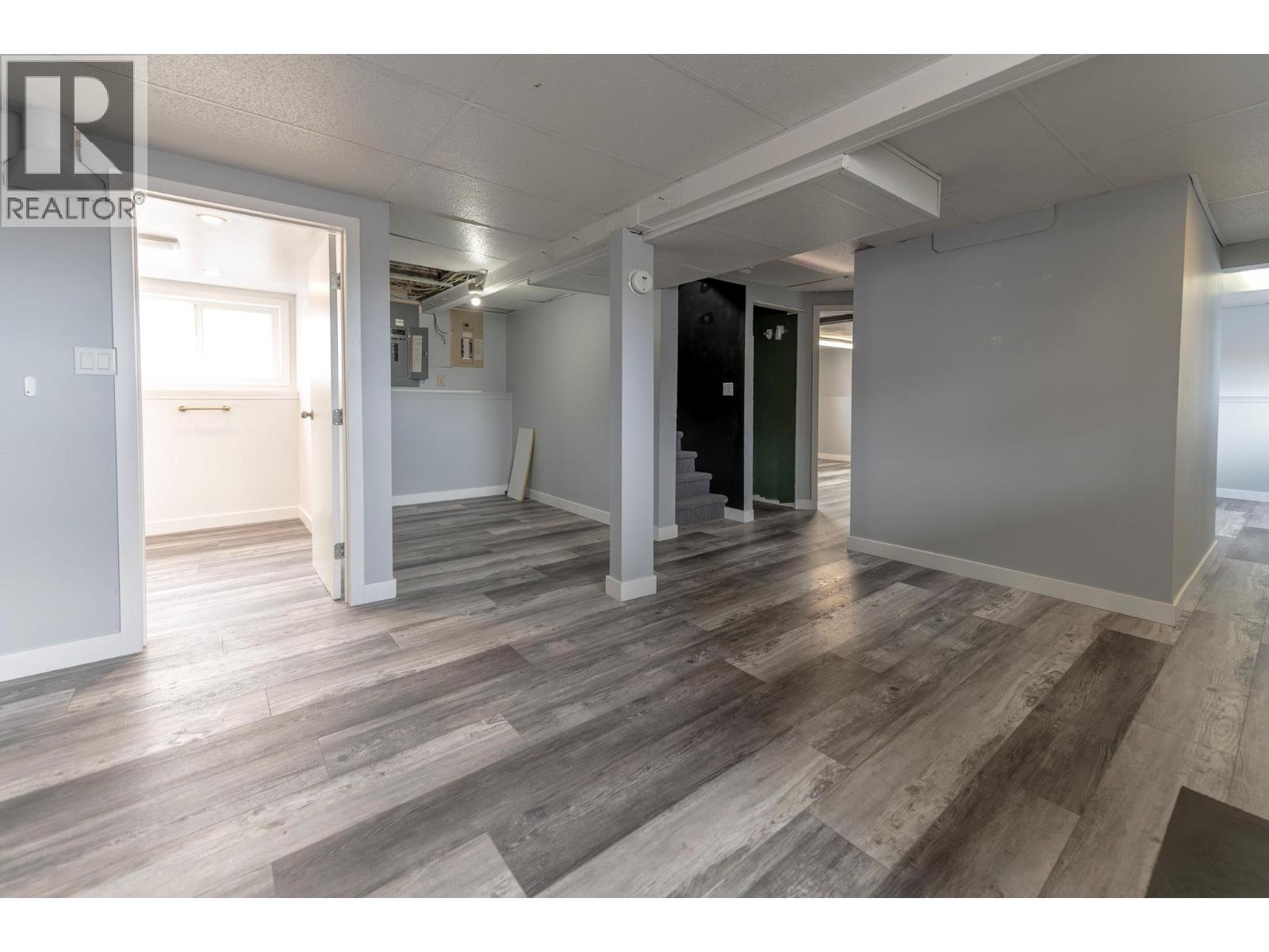 4771 BAILLIE GROHMAN Avenue, Canal Flats