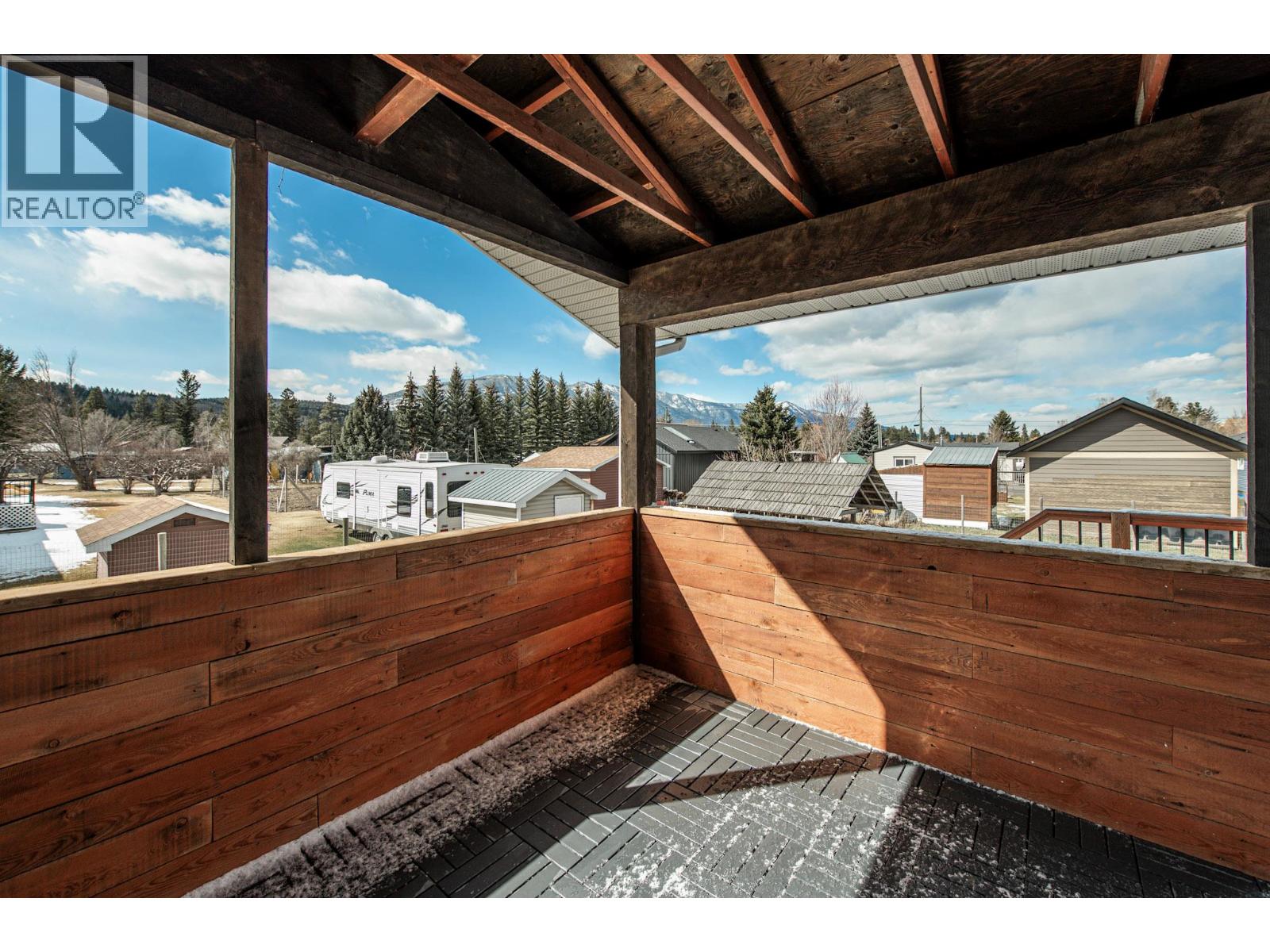 4771 BAILLIE GROHMAN Avenue, Canal Flats