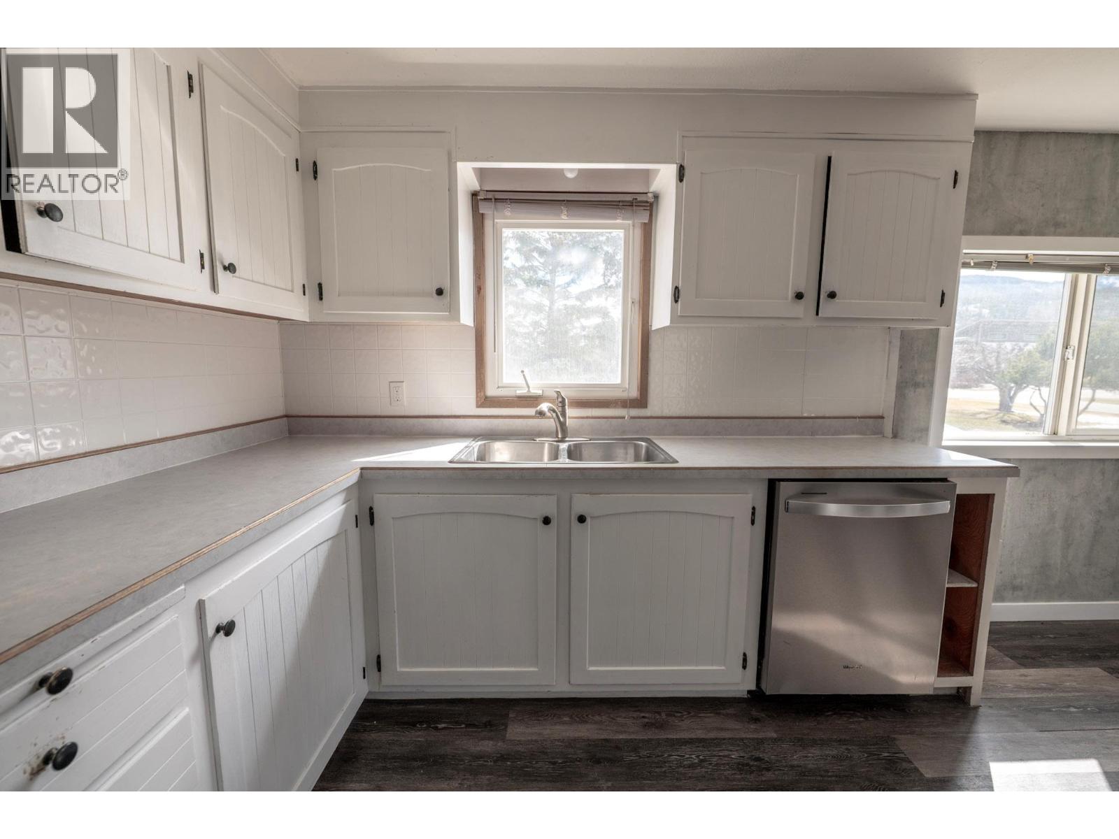 4771 BAILLIE GROHMAN Avenue, Canal Flats