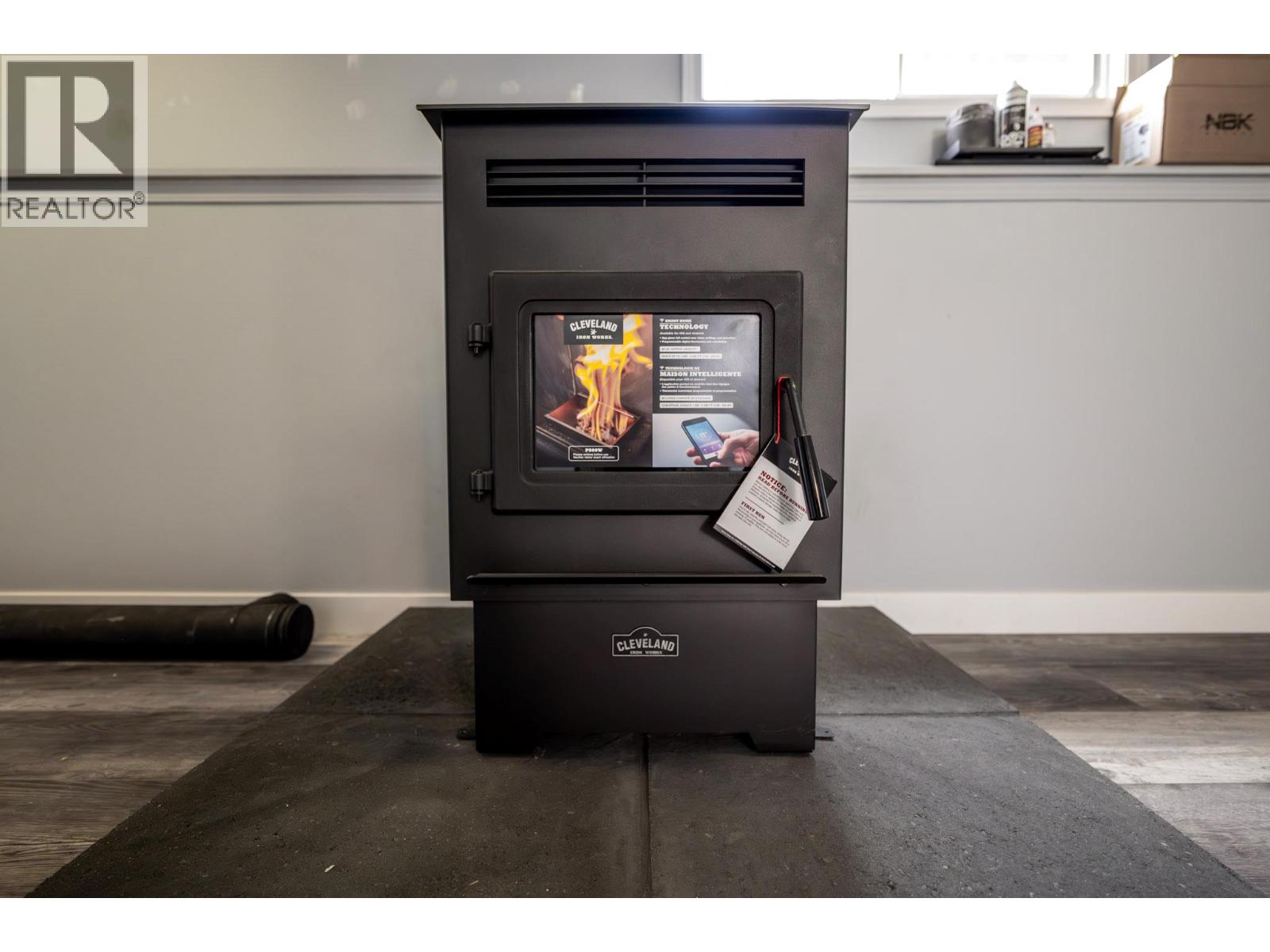 4771 BAILLIE GROHMAN Avenue, Canal Flats