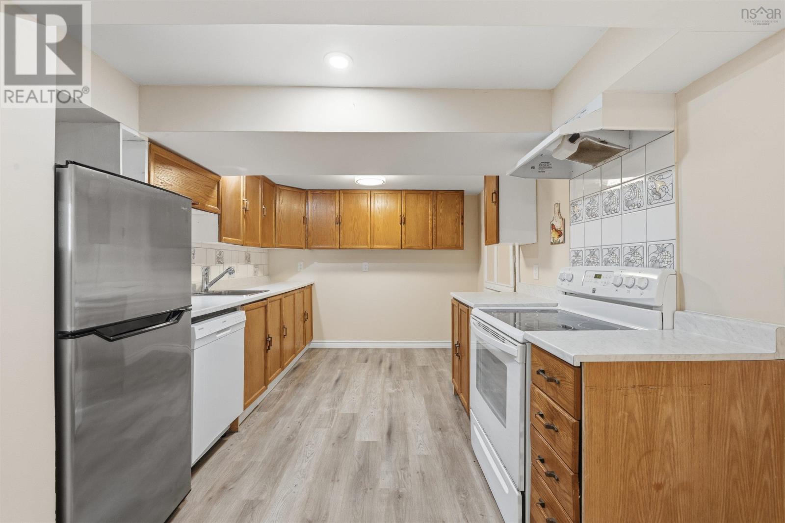 Property 29 of 44 of 6 Parkdale Avenue