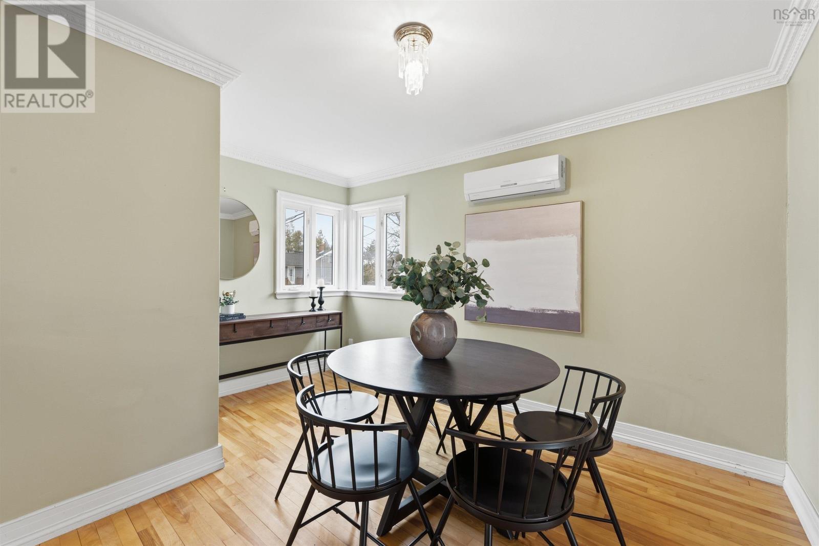 Property 7 of 44 of 6 Parkdale Avenue