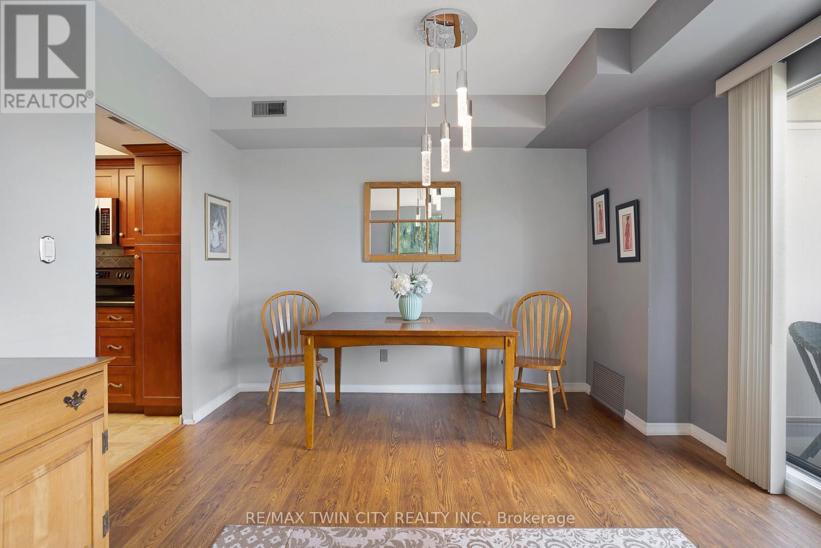 #505 3267 KING STREET - 11