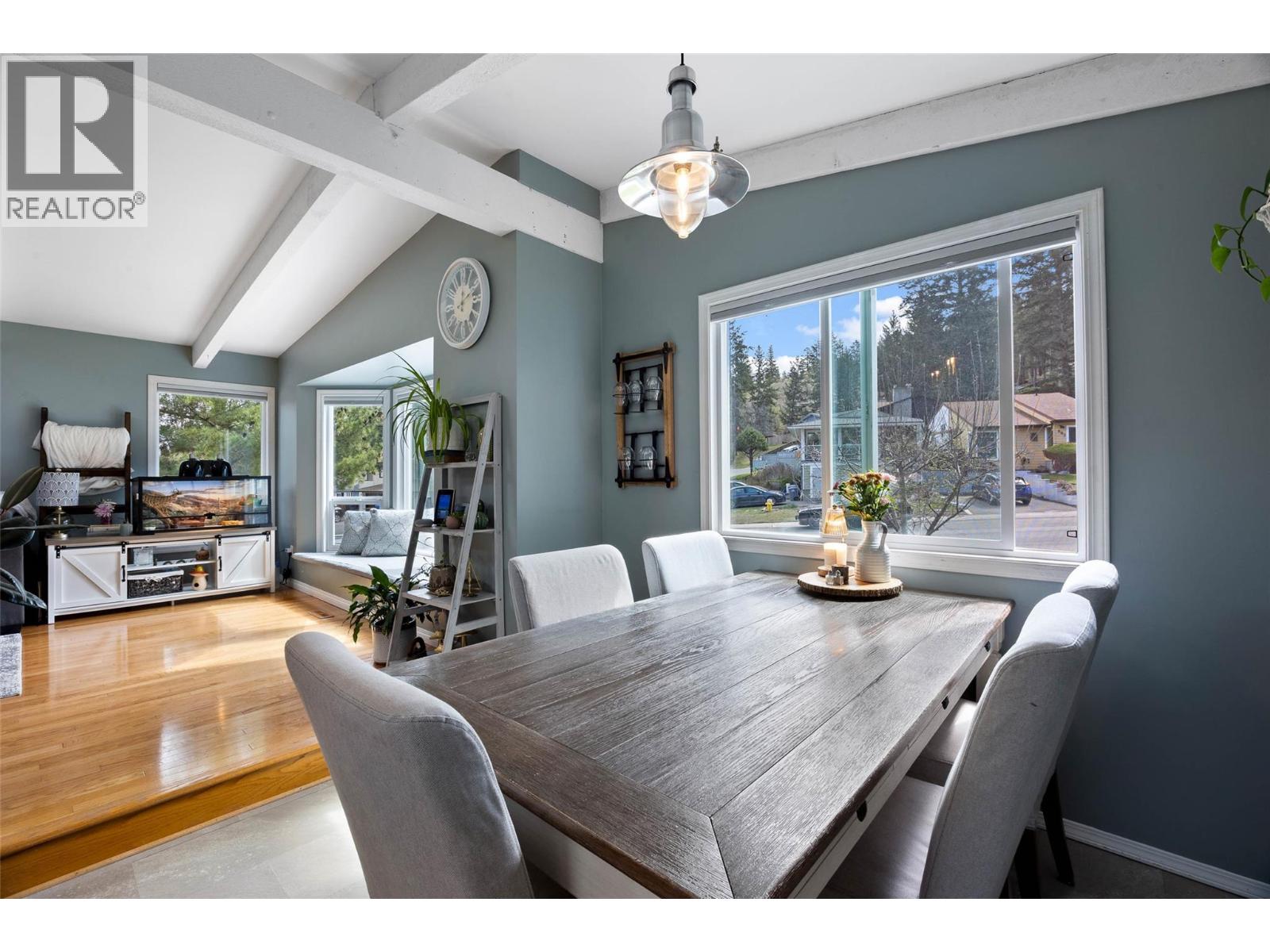 606 GLENEAGLES DRIVE - 11