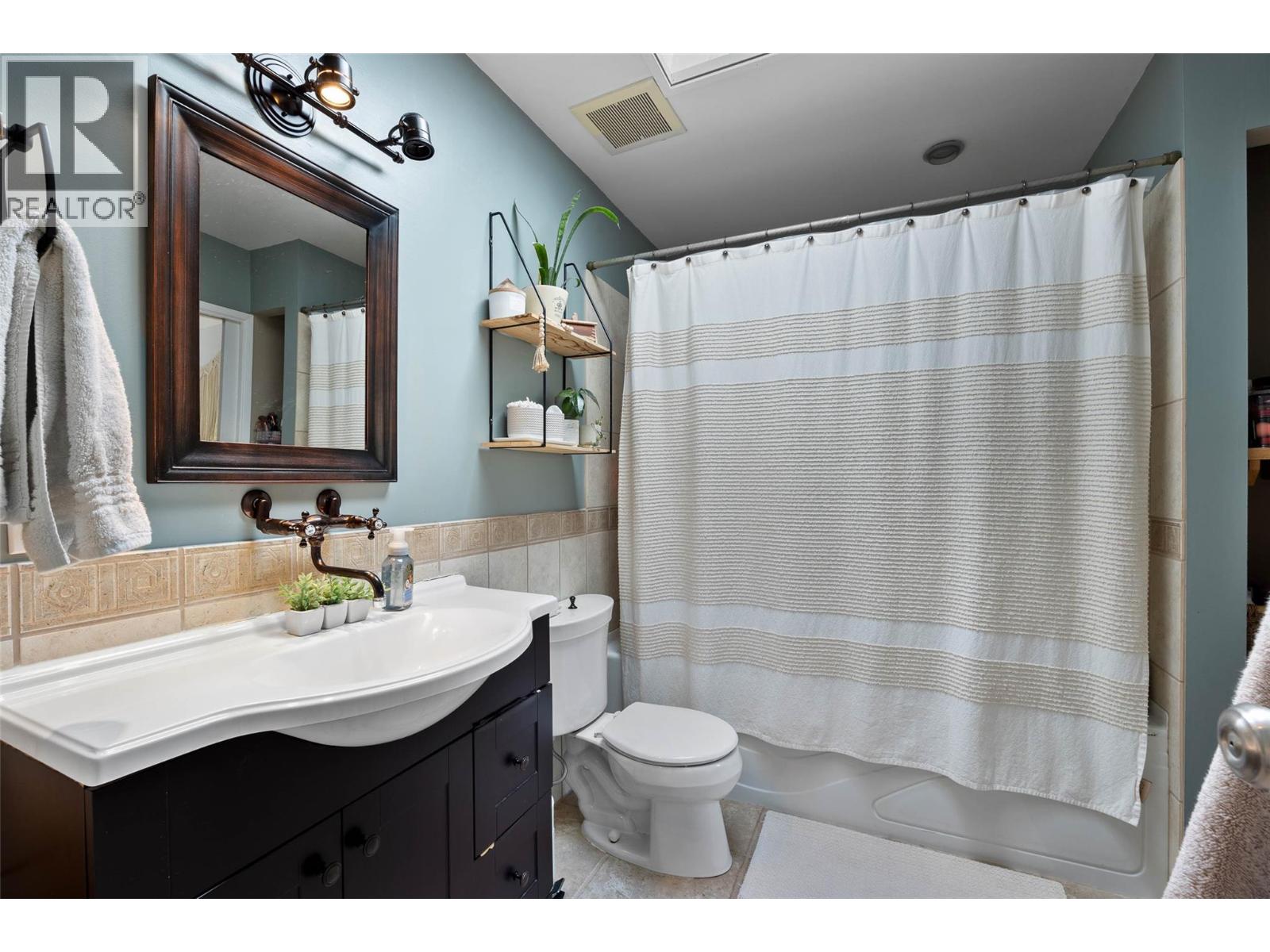 606 GLENEAGLES DRIVE - 18