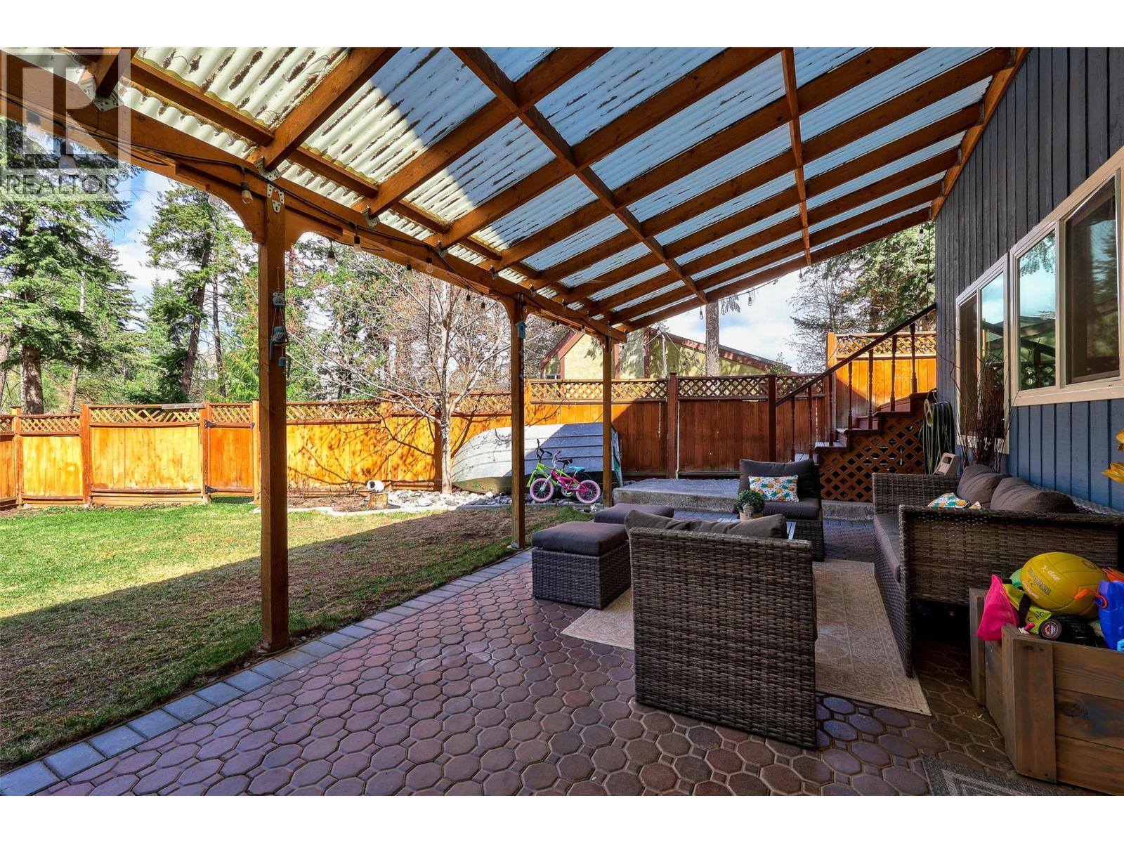 606 GLENEAGLES DRIVE - 23