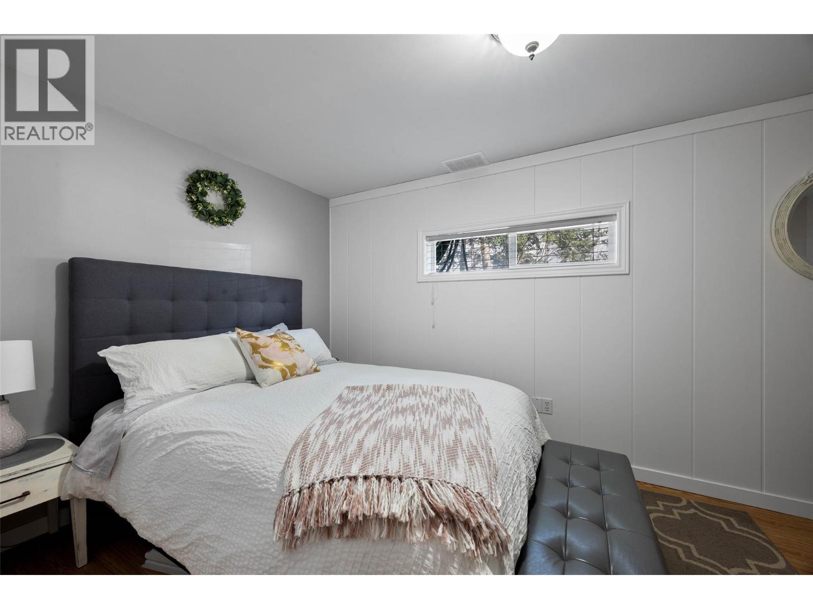 606 GLENEAGLES DRIVE - 28