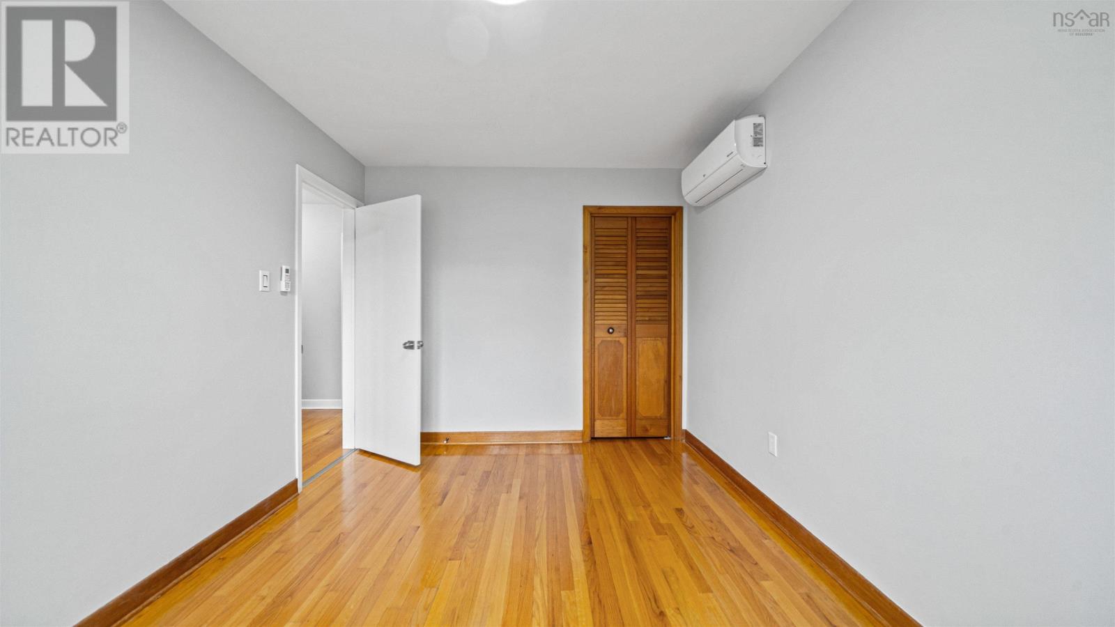 Property 22 of 49 of 1 Kingfisher Crescent