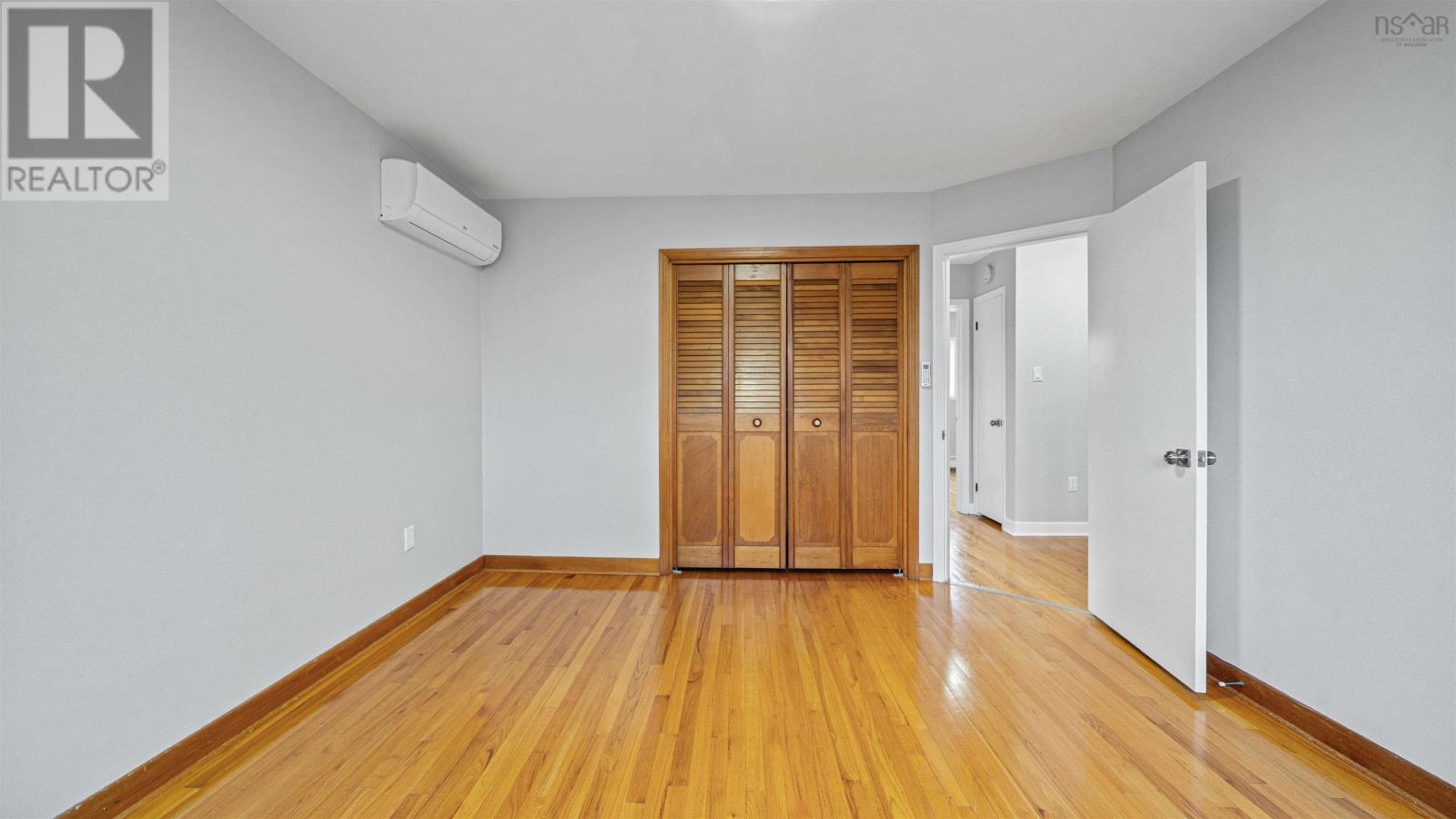 Property 20 of 49 of 1 Kingfisher Crescent