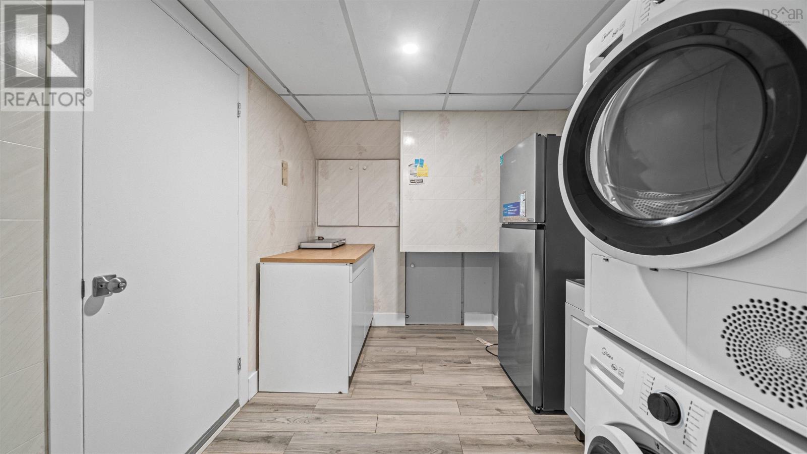 Property 40 of 49 of 1 Kingfisher Crescent