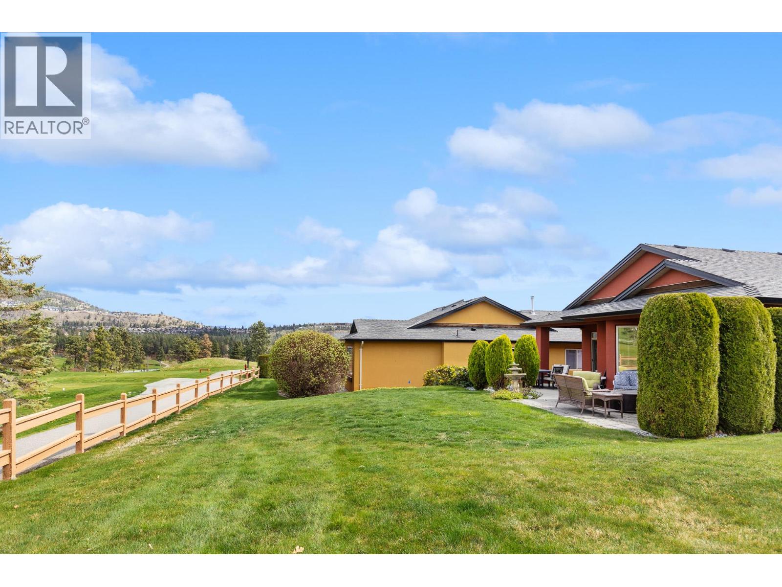  2288 Pine Vista Place, West Kelowna