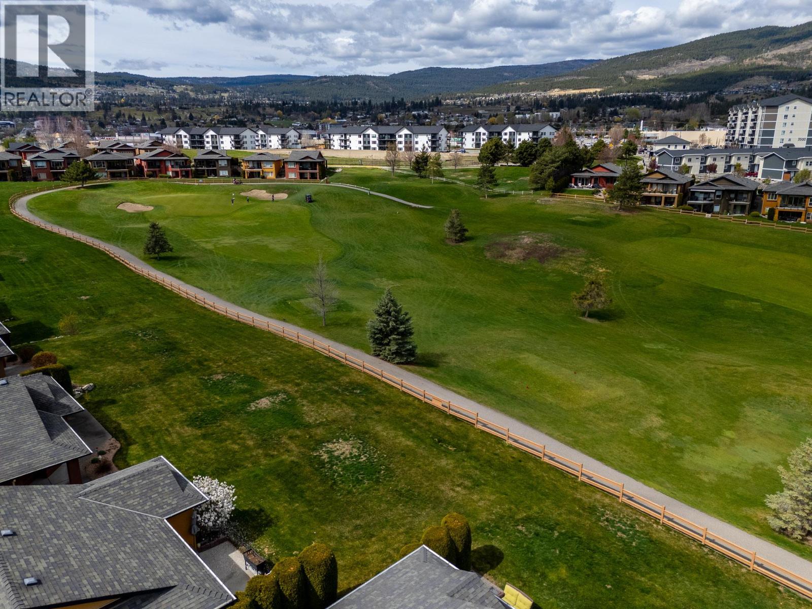  2288 Pine Vista Place, West Kelowna