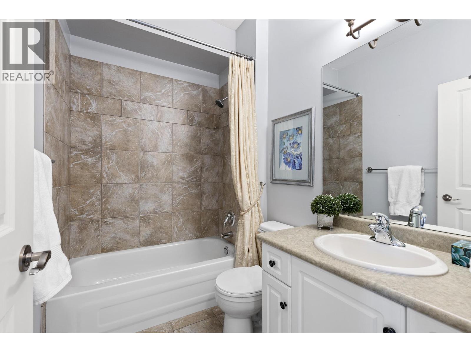  2288 Pine Vista Place, West Kelowna