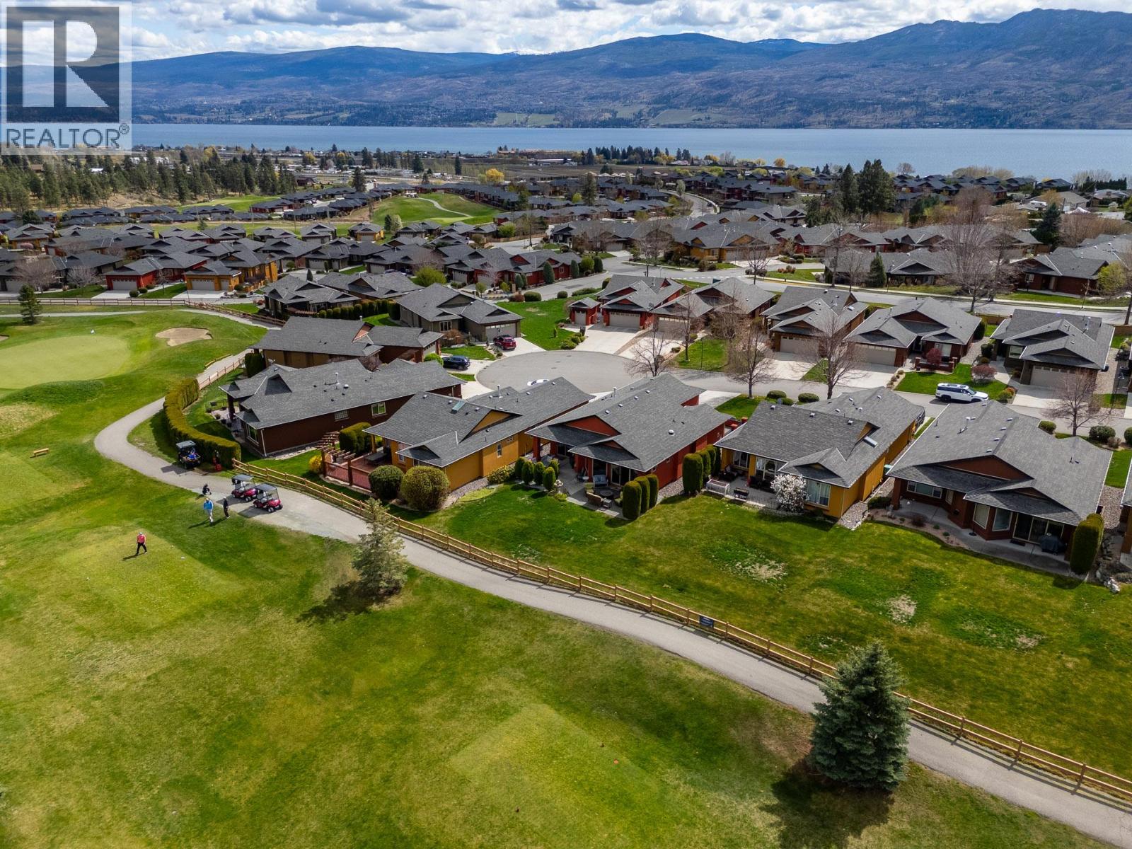  2288 Pine Vista Place, West Kelowna