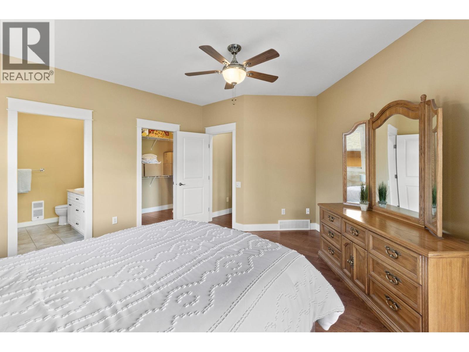  2288 Pine Vista Place, West Kelowna