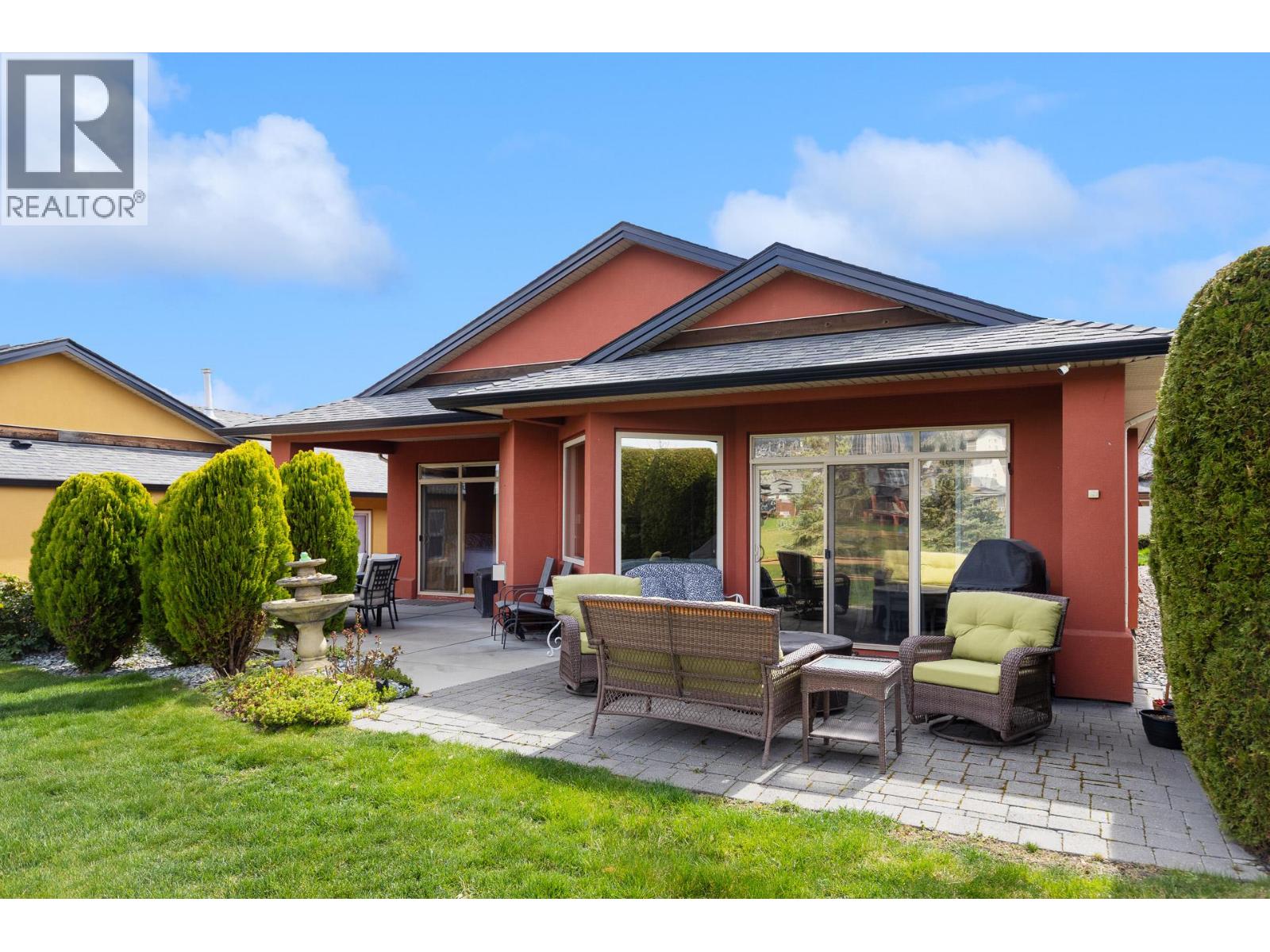  2288 Pine Vista Place, West Kelowna