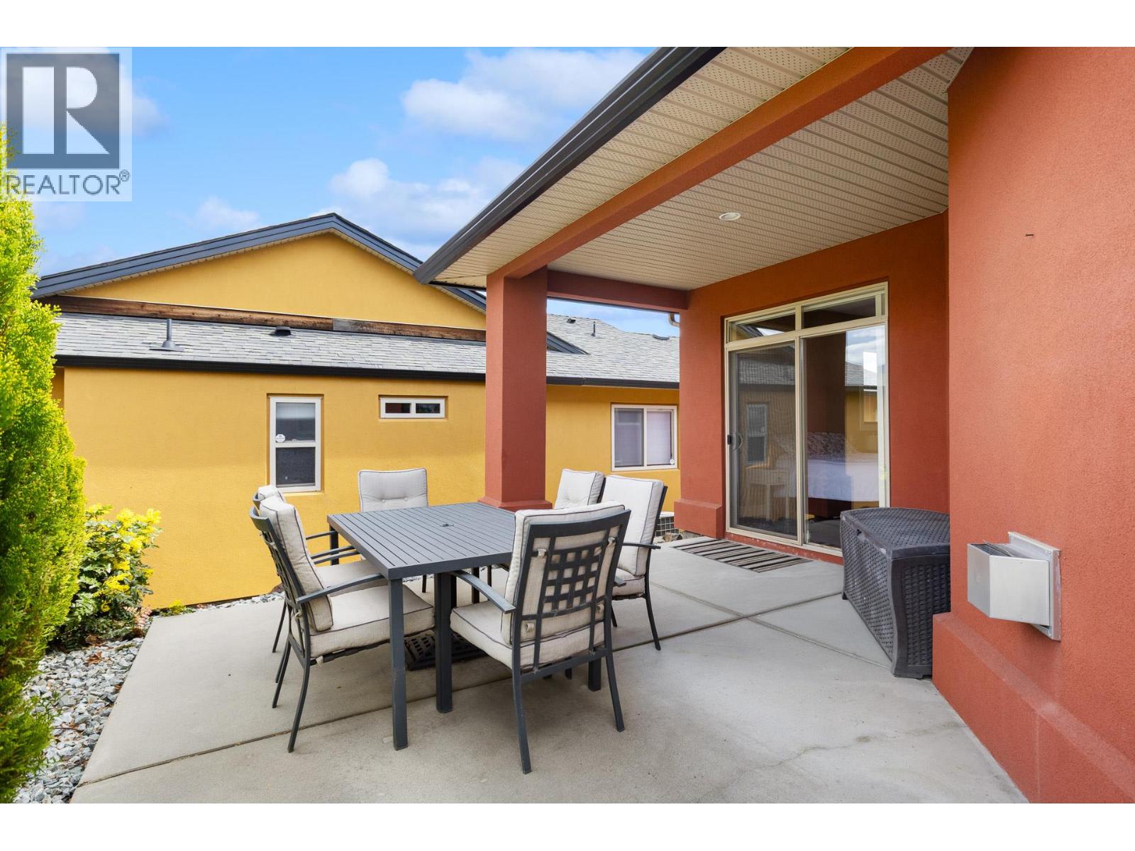  2288 Pine Vista Place, West Kelowna