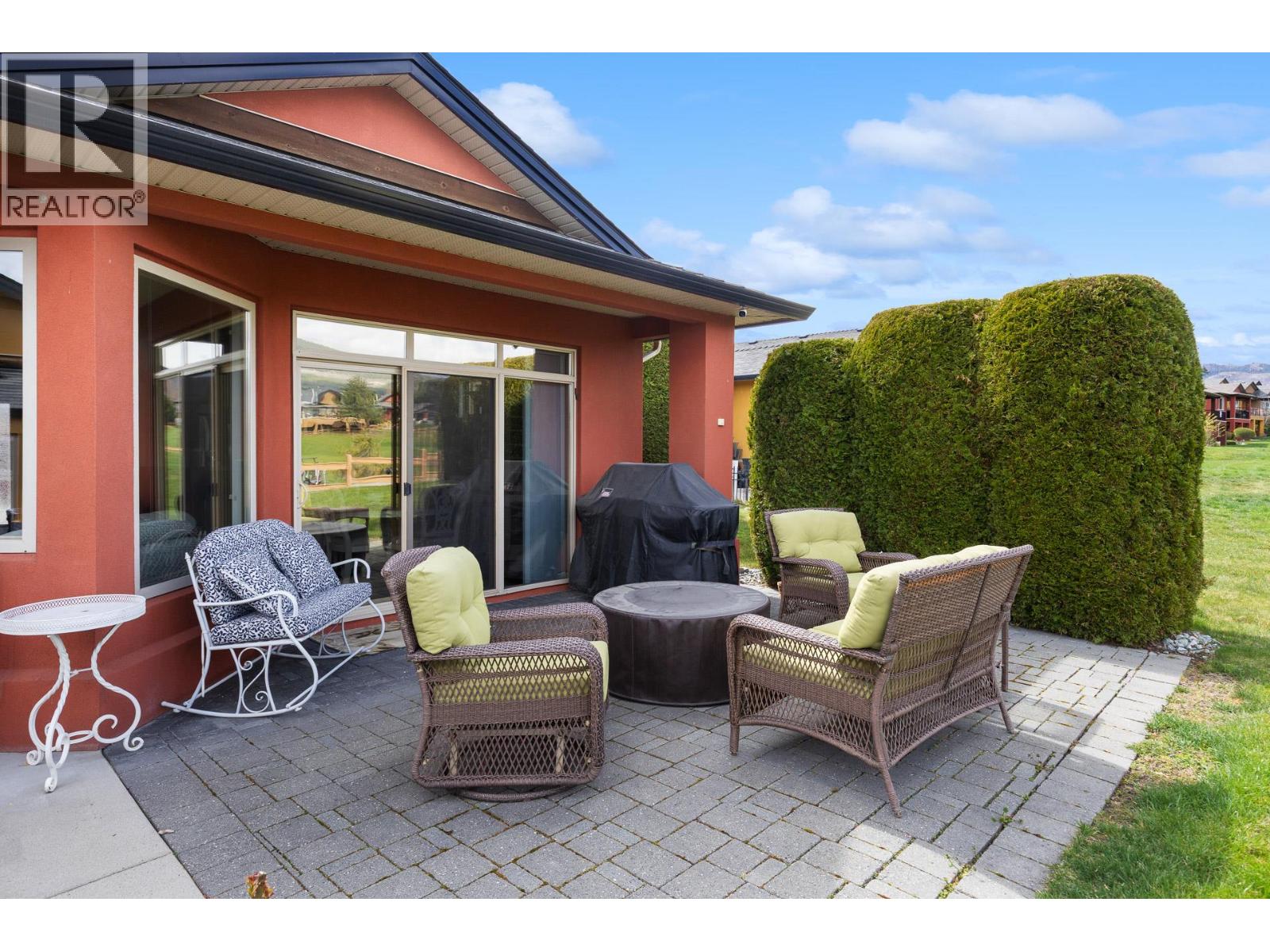  2288 Pine Vista Place, West Kelowna