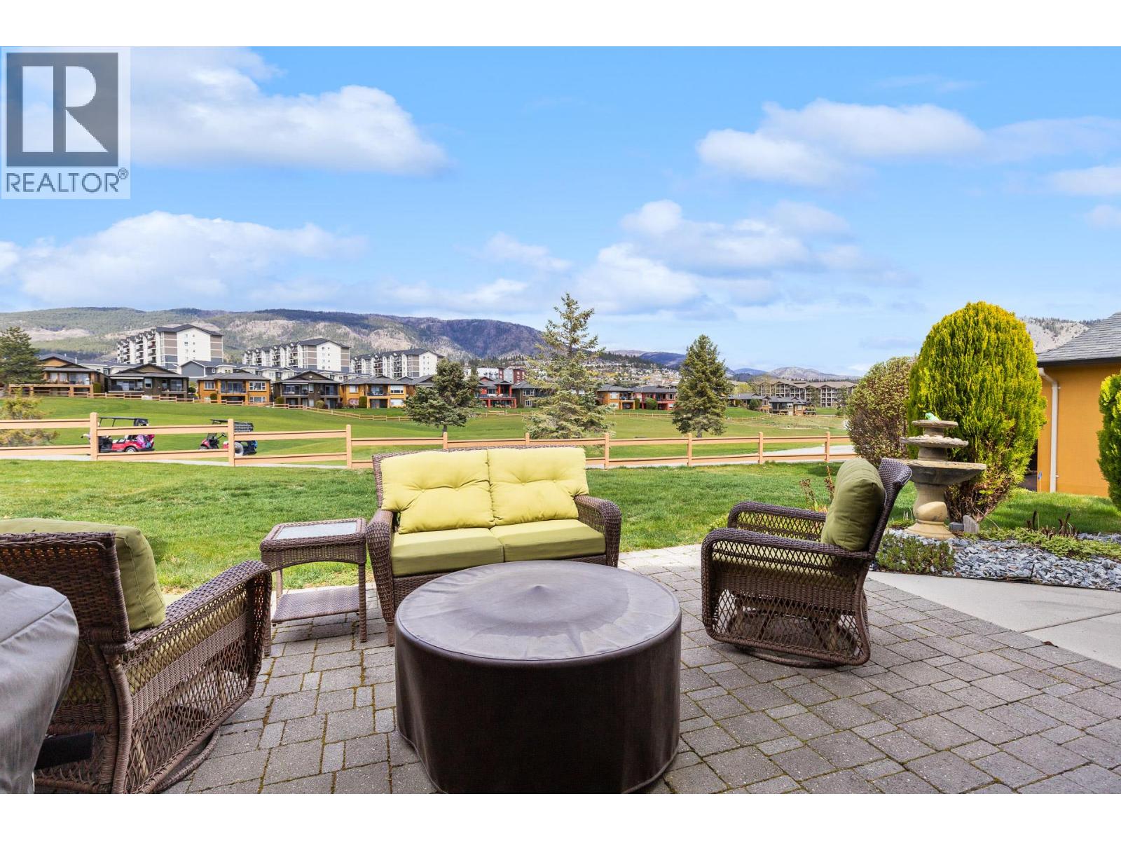  2288 Pine Vista Place, West Kelowna