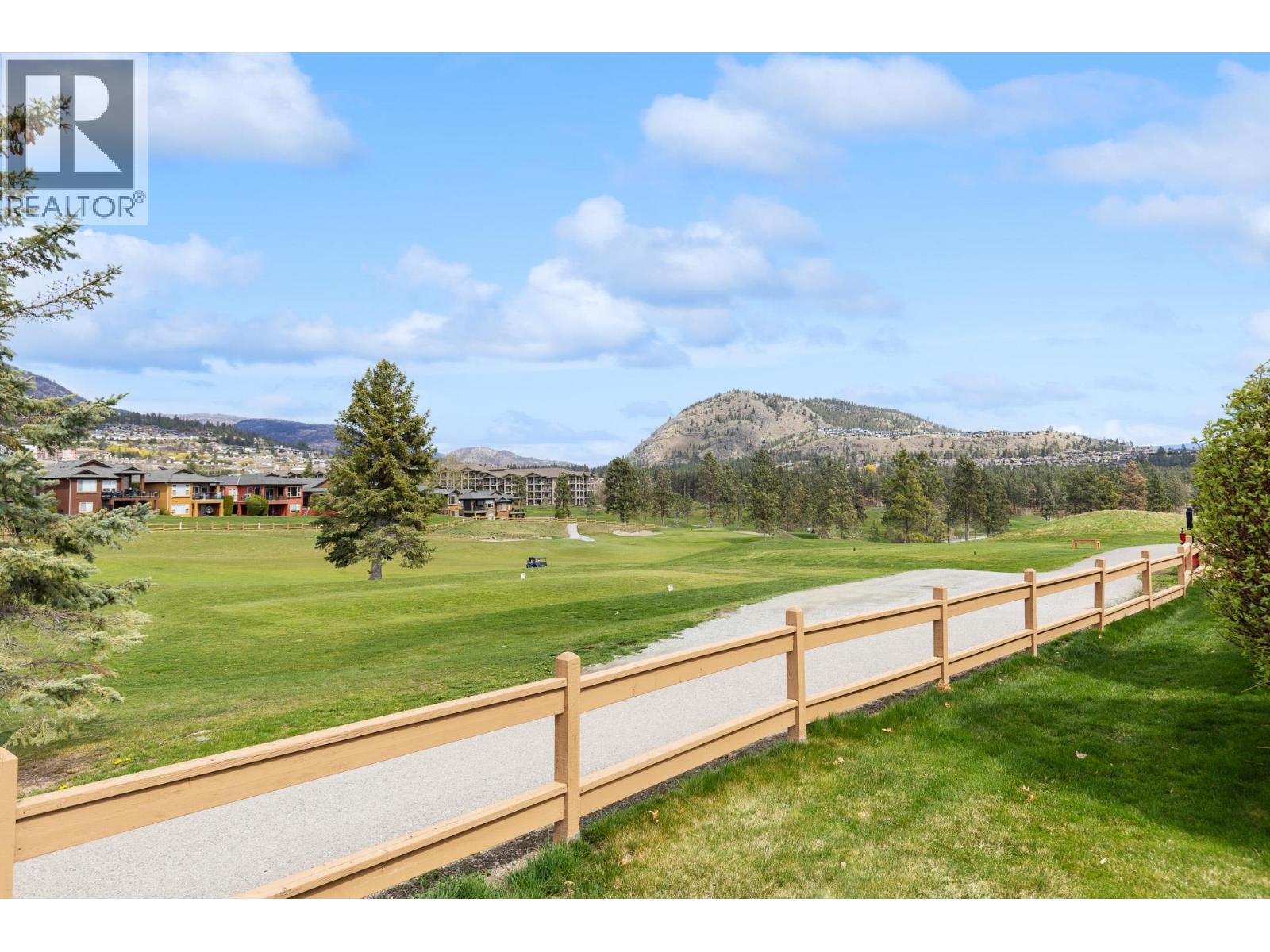  2288 Pine Vista Place, West Kelowna