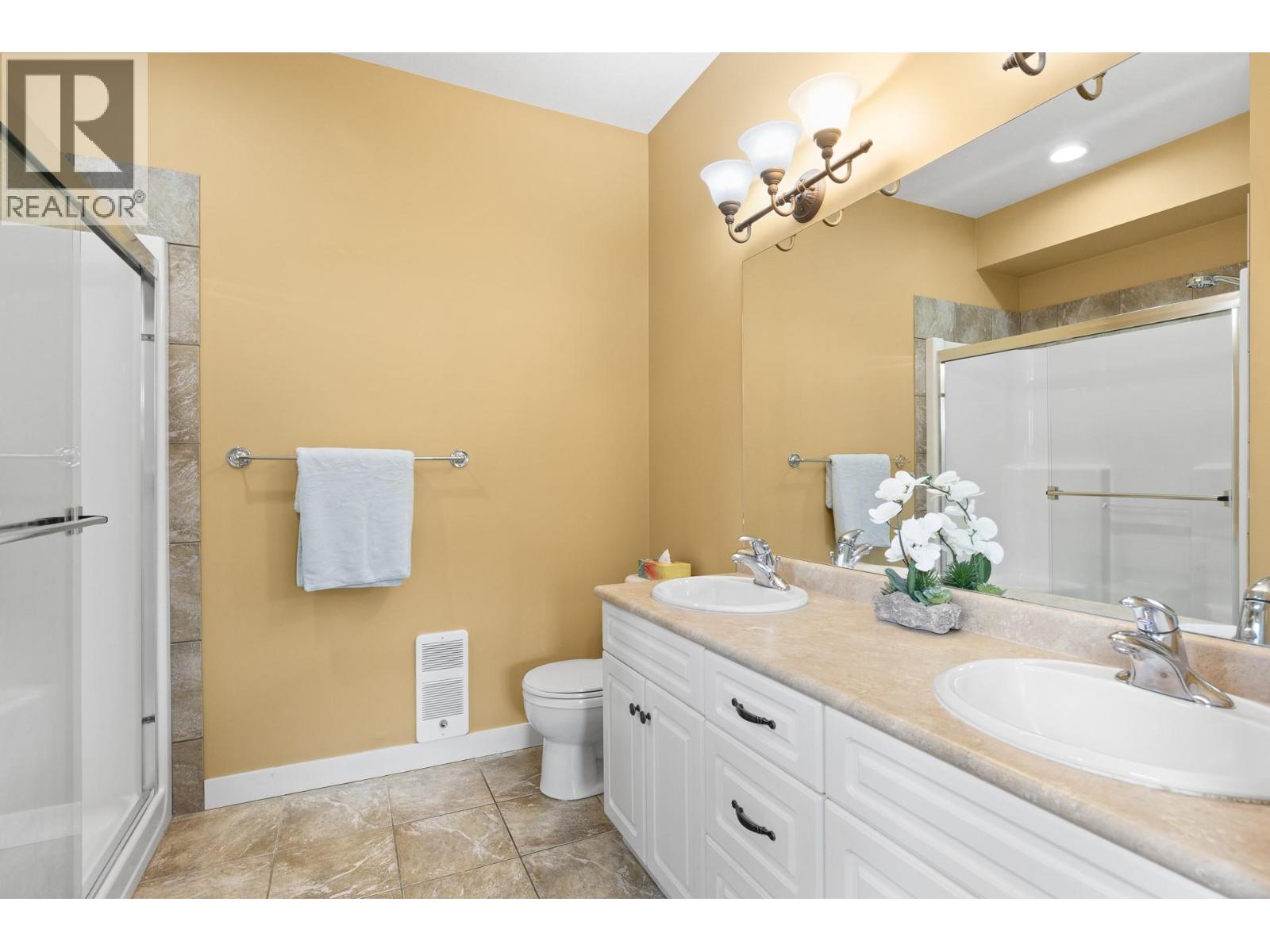  2288 Pine Vista Place, West Kelowna