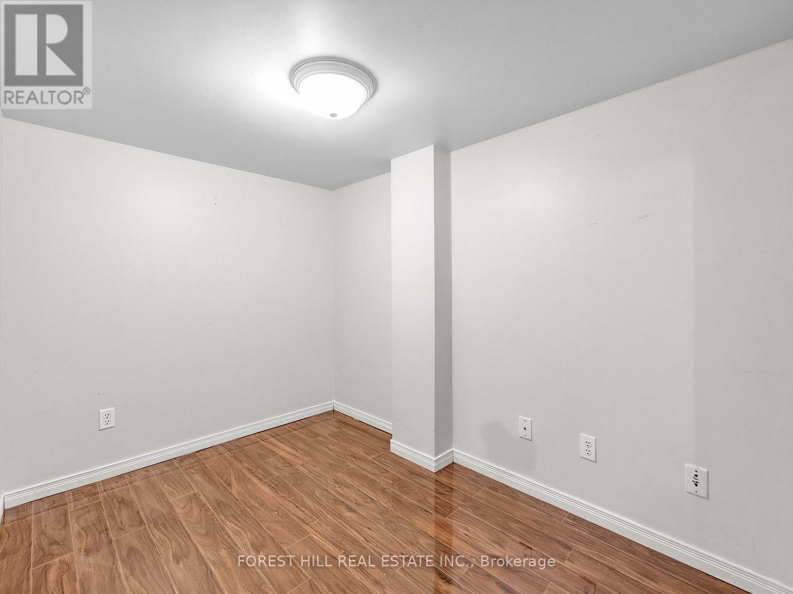 40 CROKER DRIVE S - 31