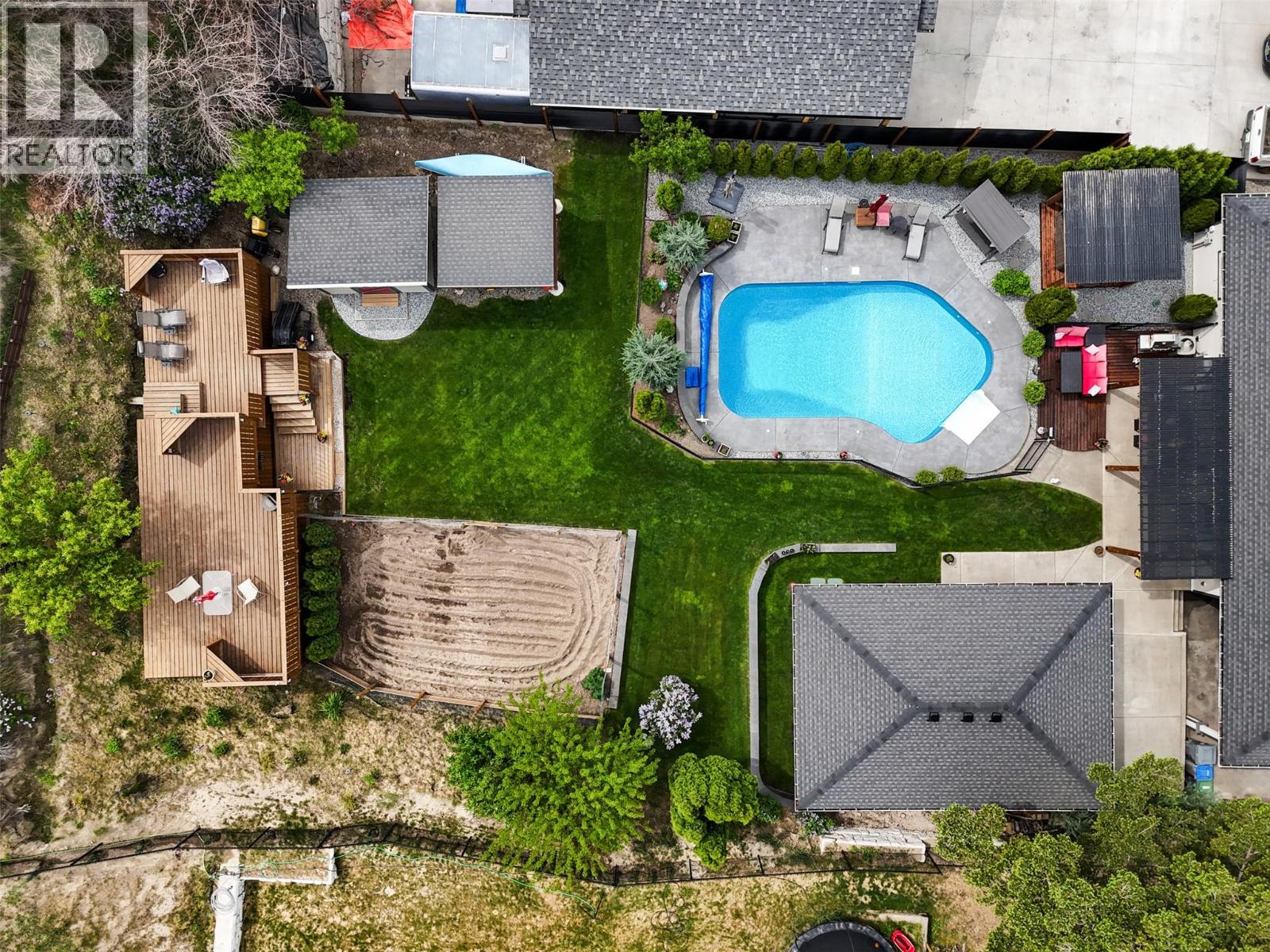 2015 VALLEYVIEW DRIVE - 38