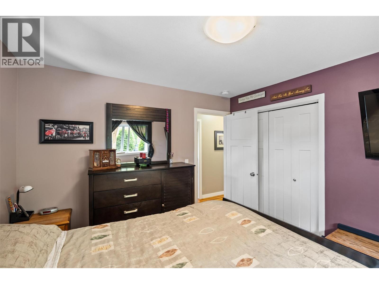 2015 VALLEYVIEW DRIVE - 10