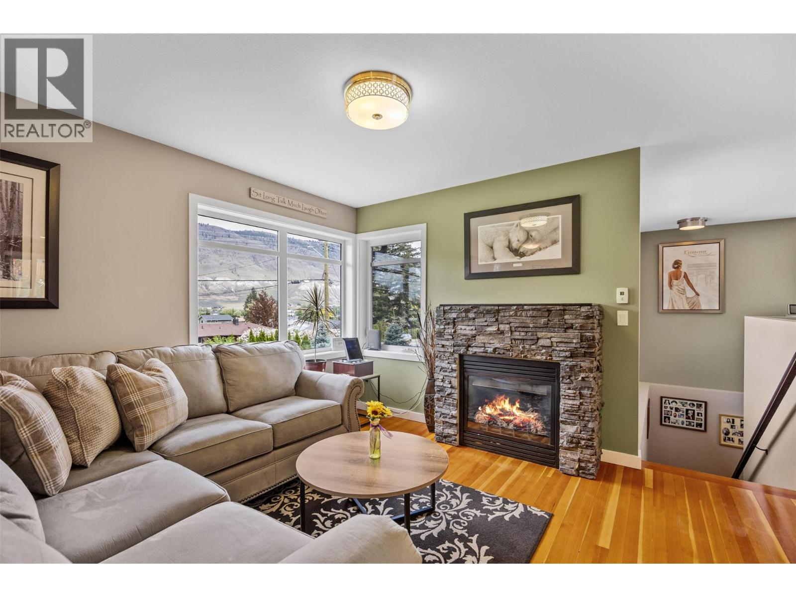 2015 VALLEYVIEW DRIVE - 4