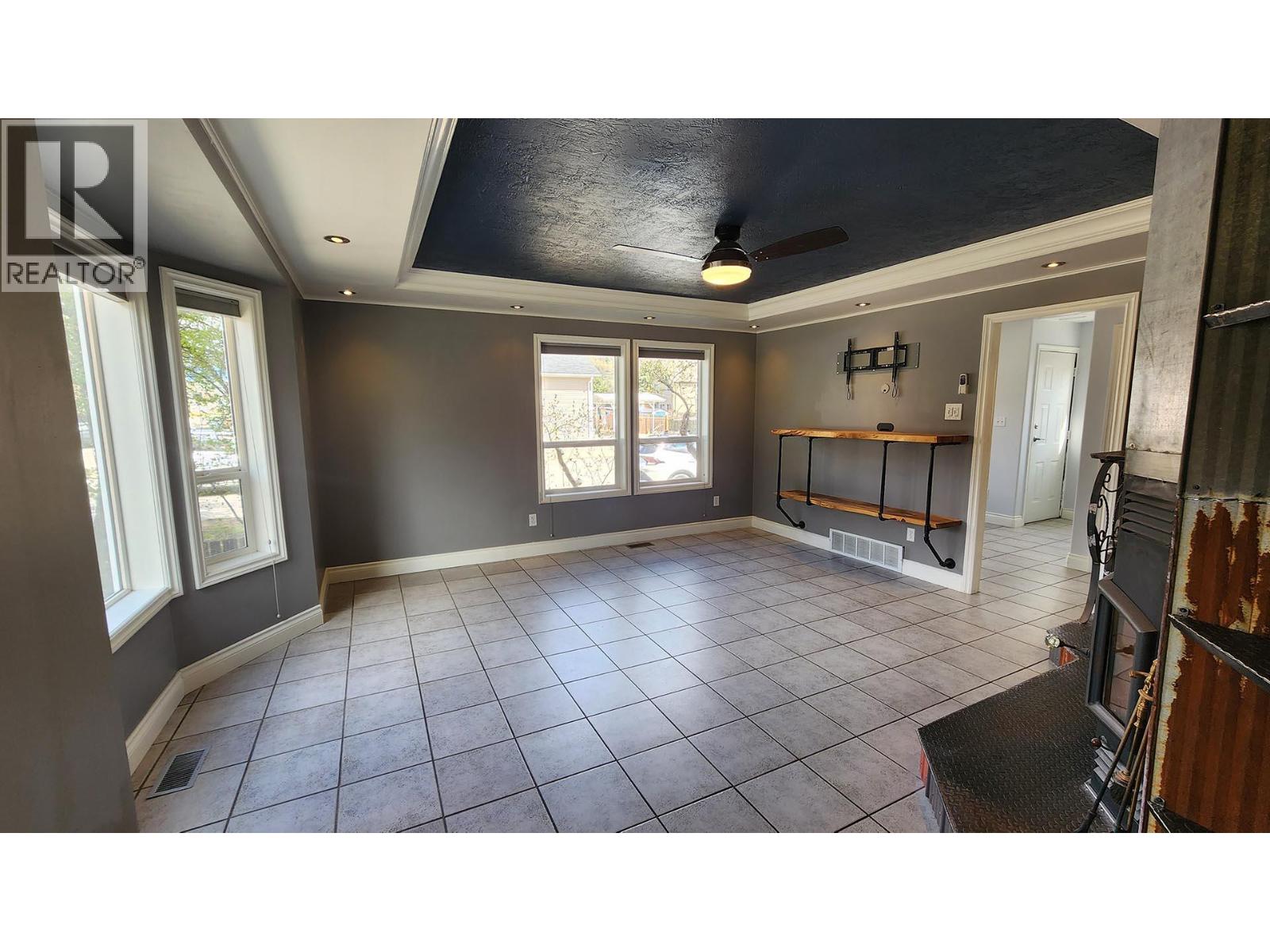 501 5TH Avenue - 9