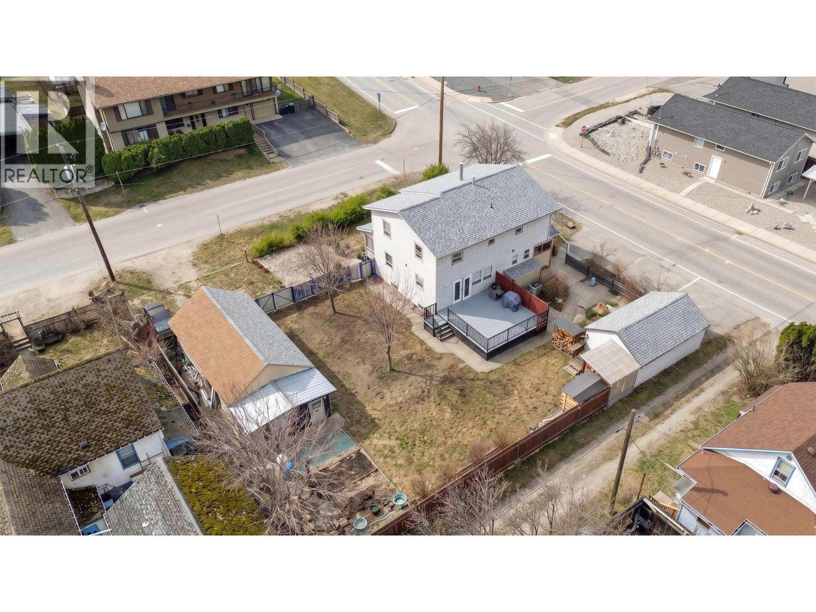 501 5TH Avenue - 84