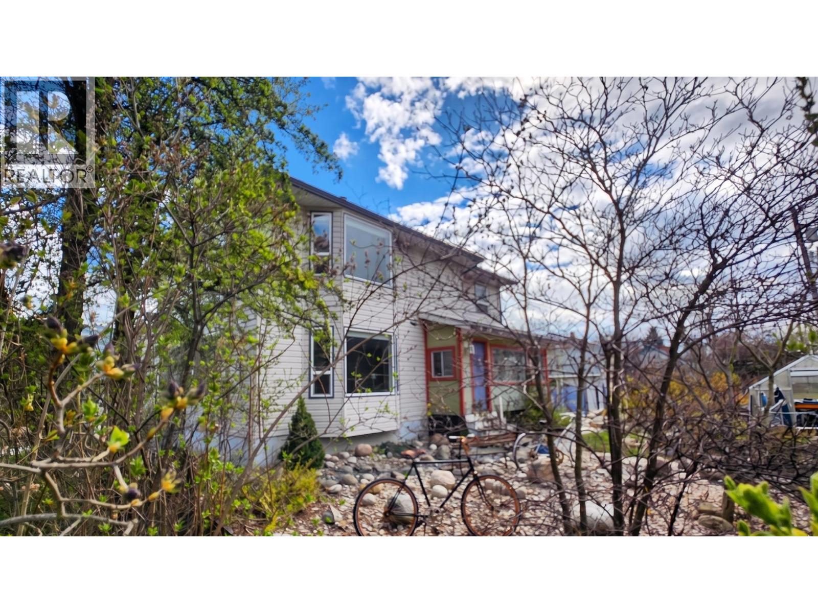 501 5TH Avenue - 86