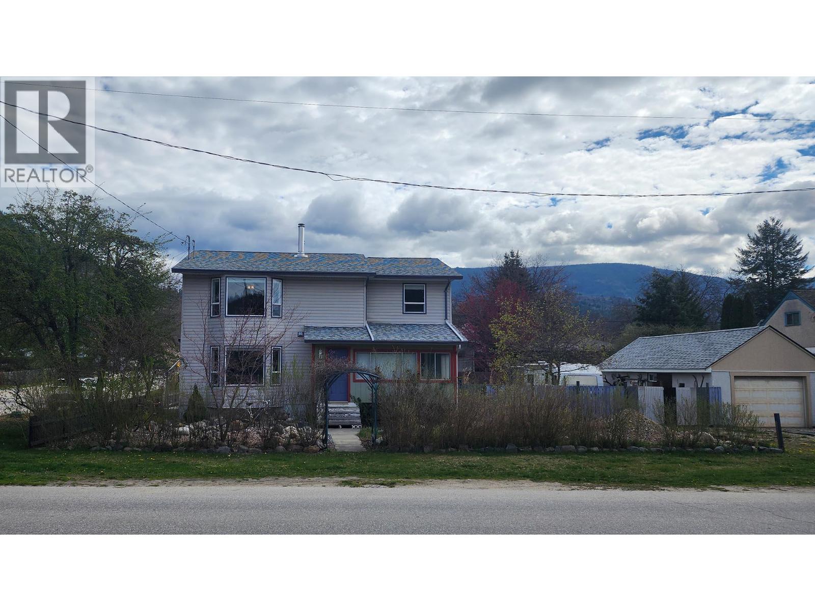 501 5TH Avenue - 90
