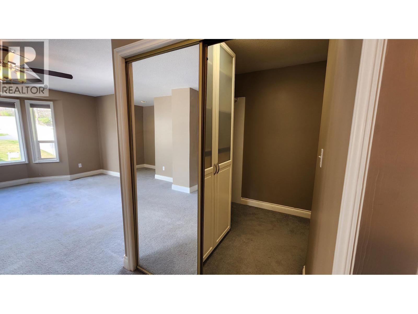 501 5TH Avenue - 37