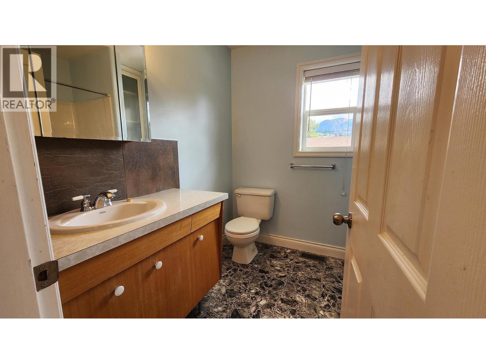 501 5TH Avenue - 45