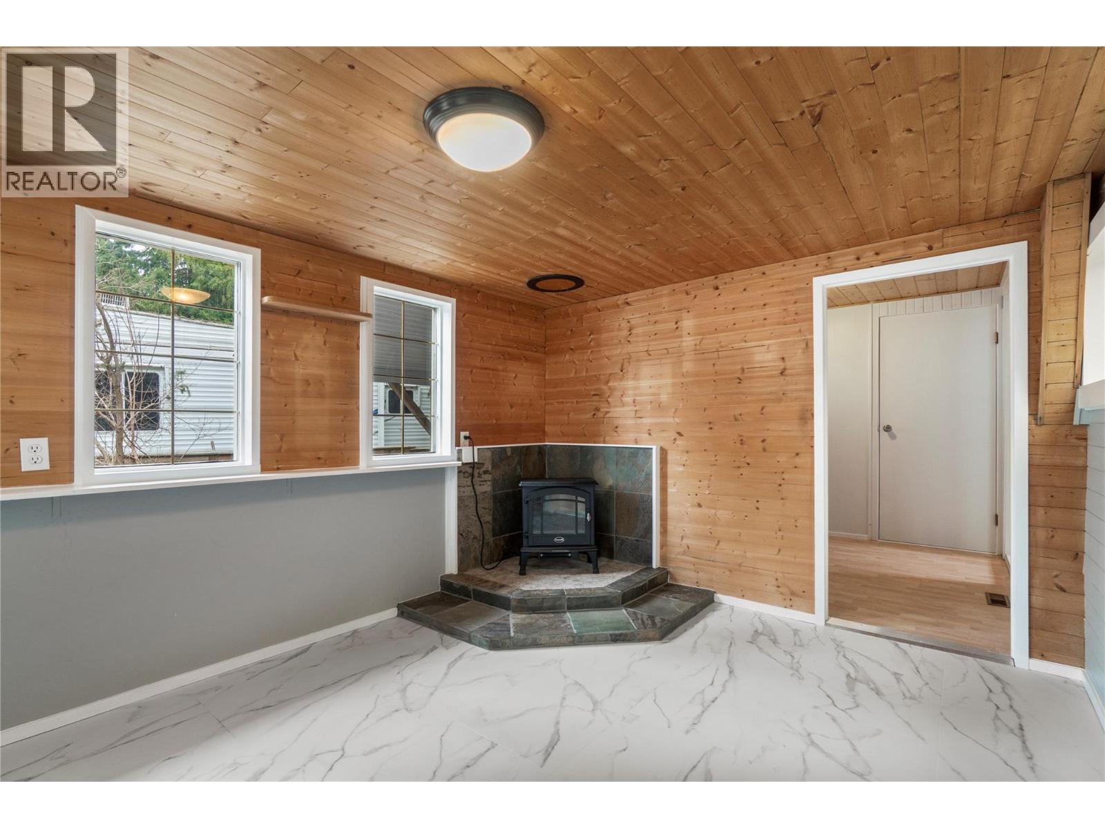 #10 6670 TRANS CANADA HIGHWAY NE - 5