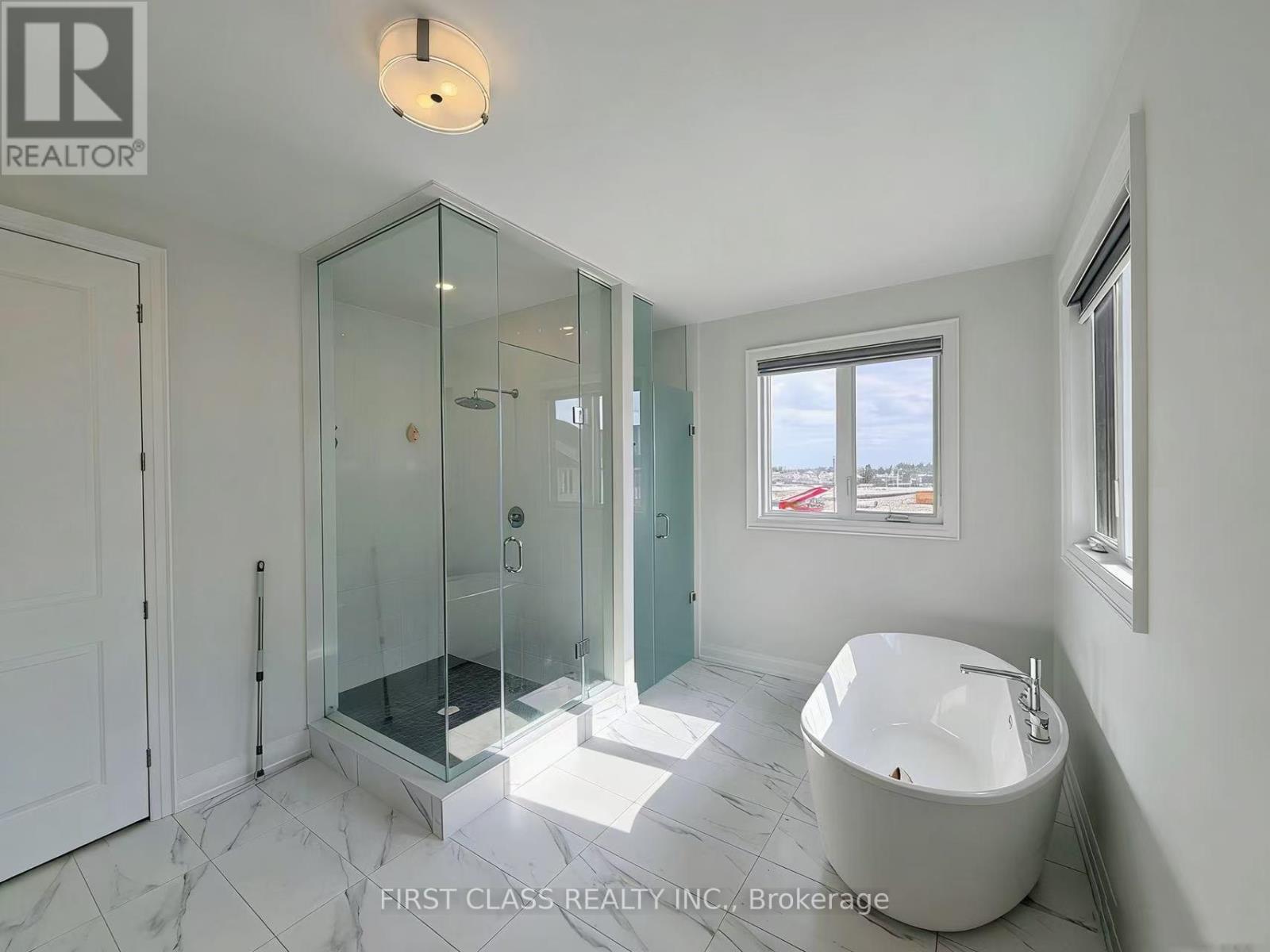 68 TRANQUILITY CRESCENT - 24