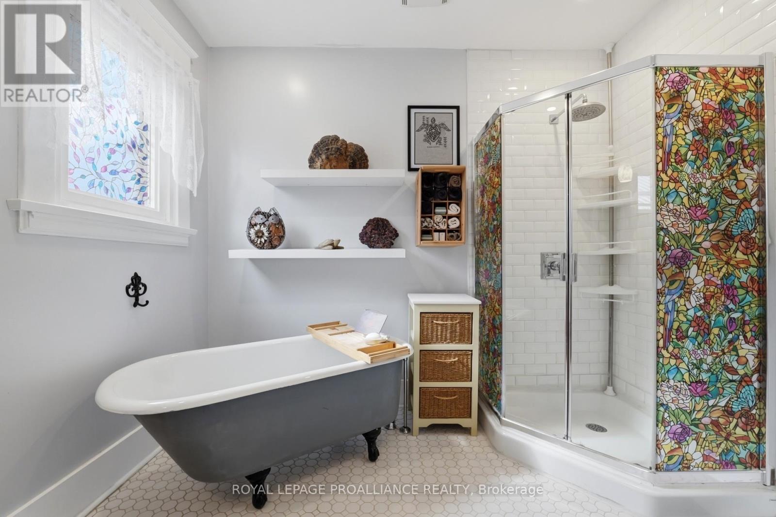 30 CATHARINE STREET — photo 24