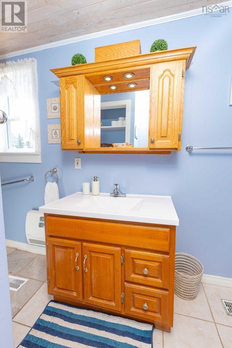 Property 18 of 21 of 2164 NS-340