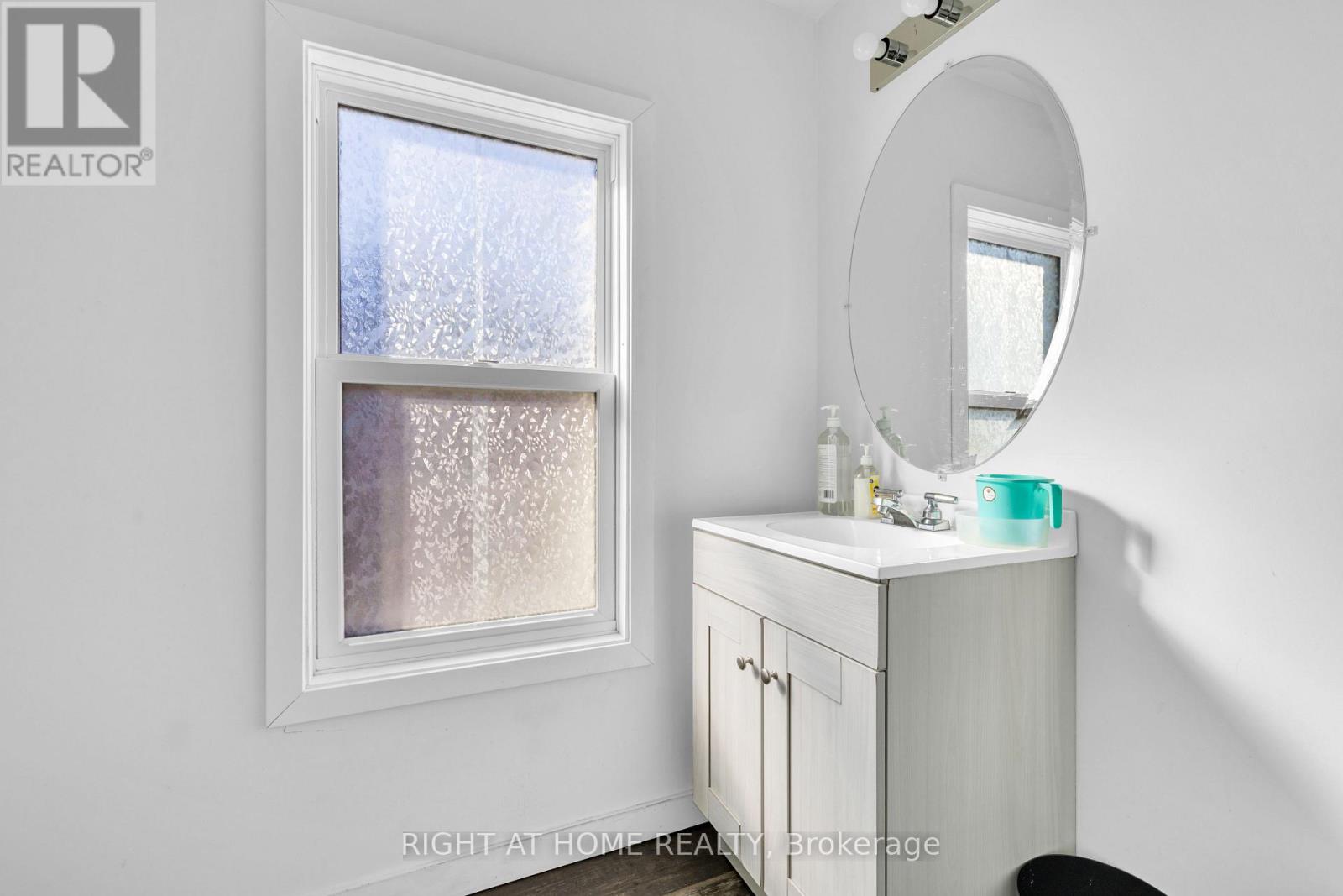 539 CAMPBELL AVENUE - 15